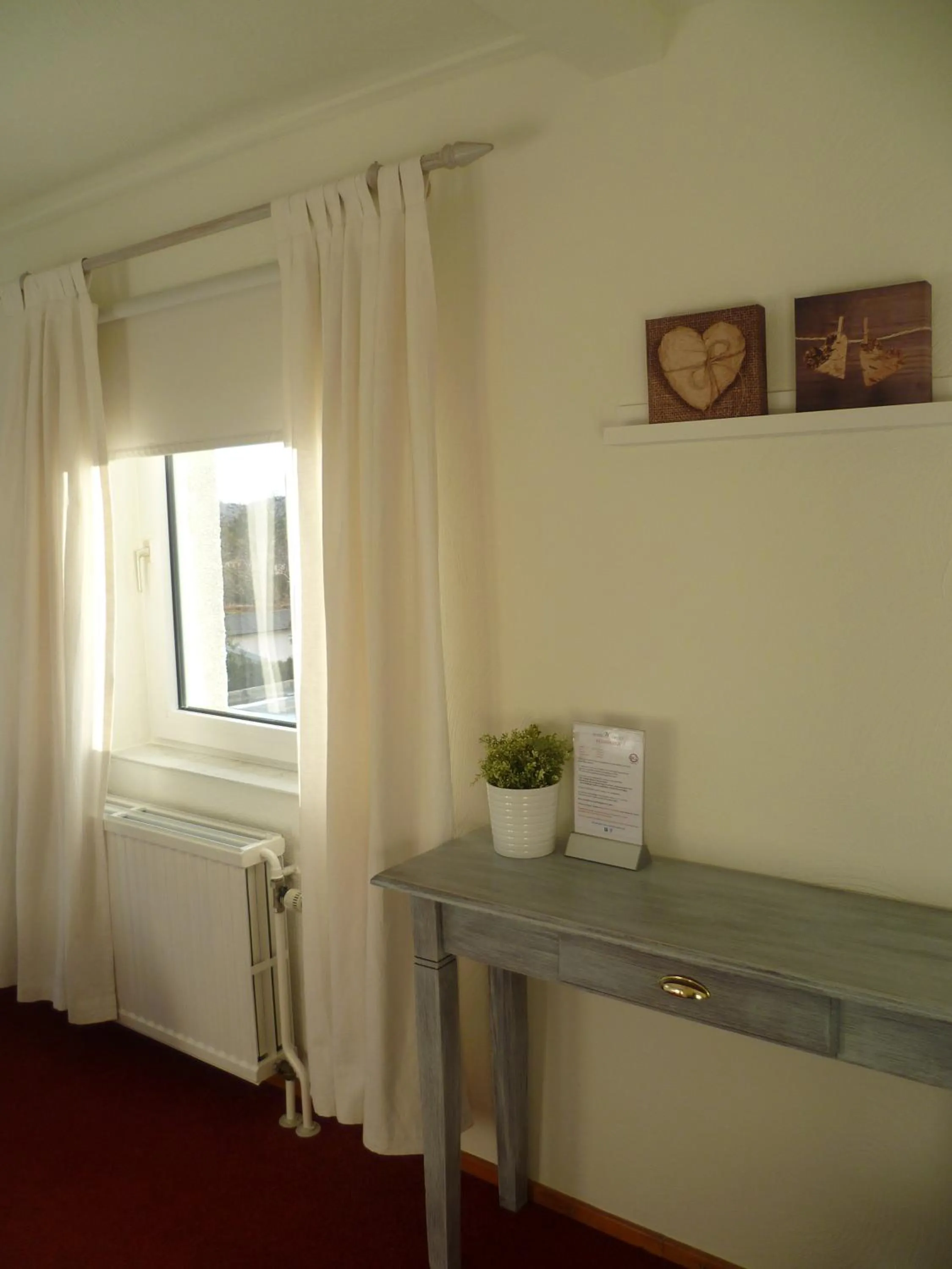 Bedroom in Hotel Pension Oranje