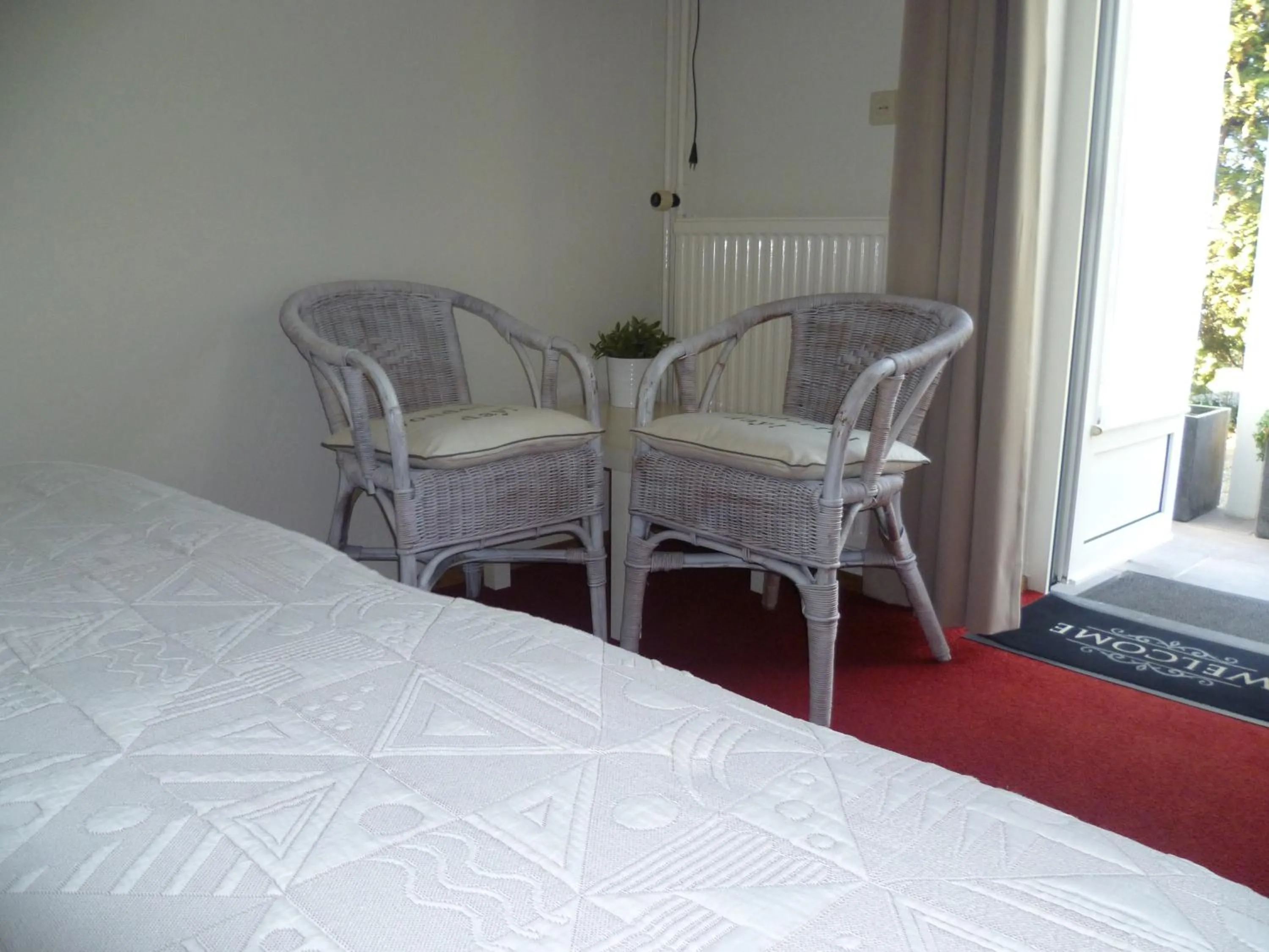 Summer, Bed in Hotel Pension Oranje
