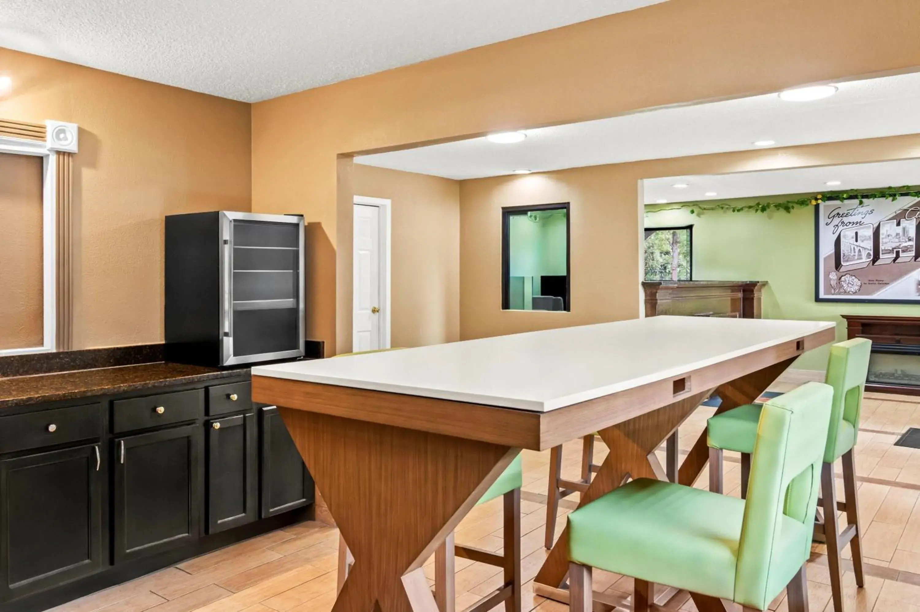 Restaurant/places to eat in Super 8 by Wyndham Cincinnati-Springdale OH Restaurant/places to eat in Super 8 by Wyndham Cincinnati-Springdale OH