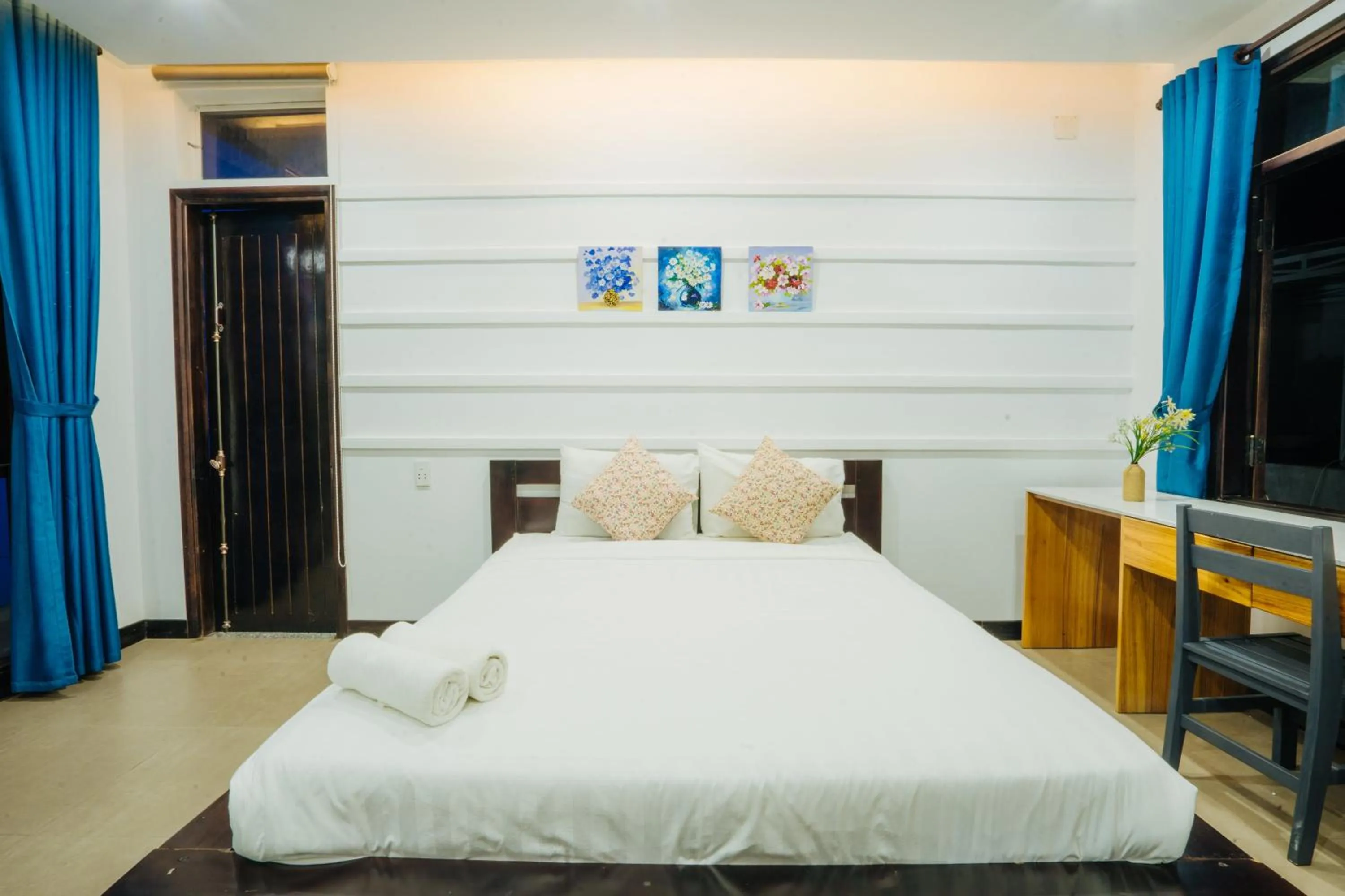 Bed in Hoi An Lotus Aroma Villa