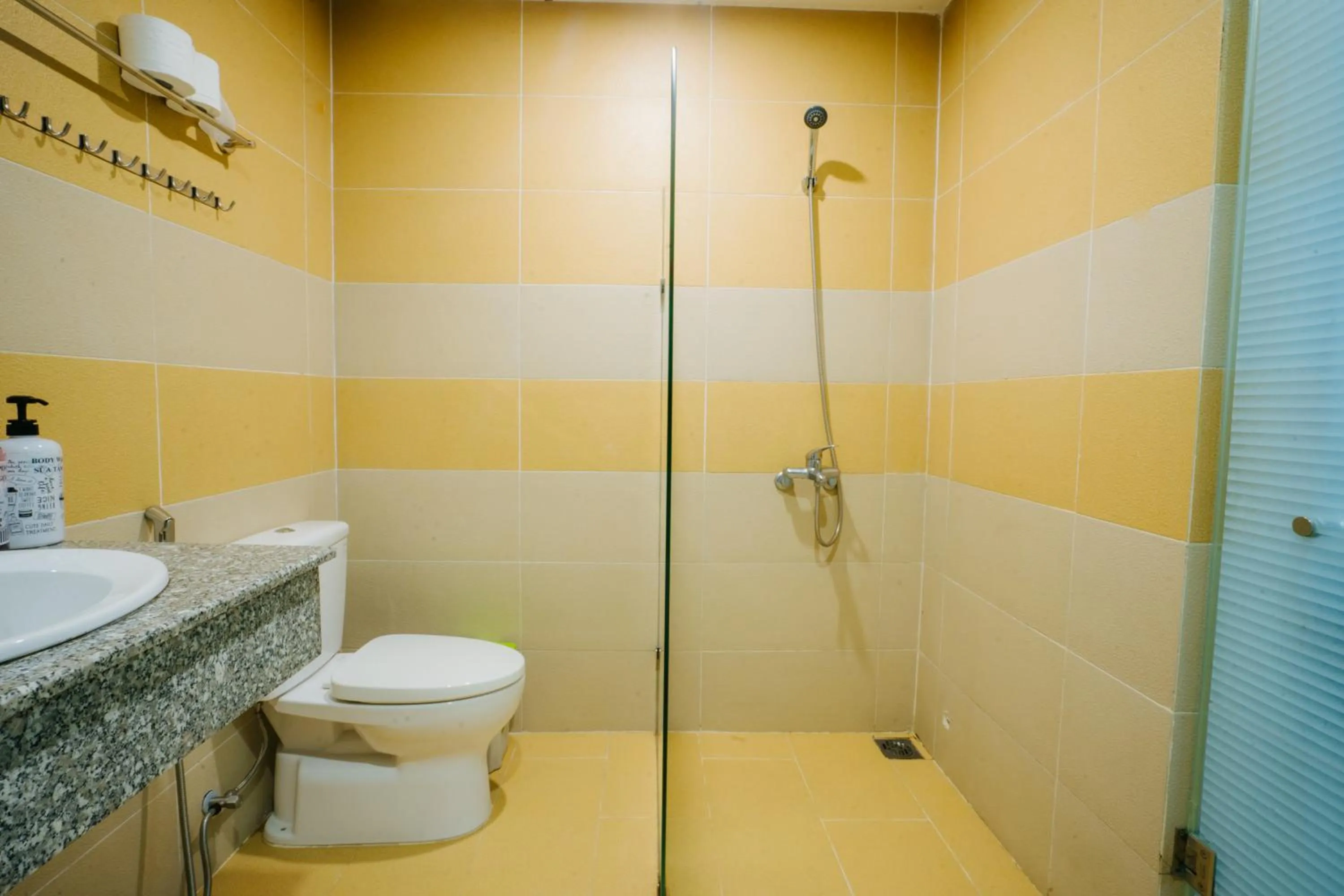 Bathroom in Hoi An Lotus Aroma Villa