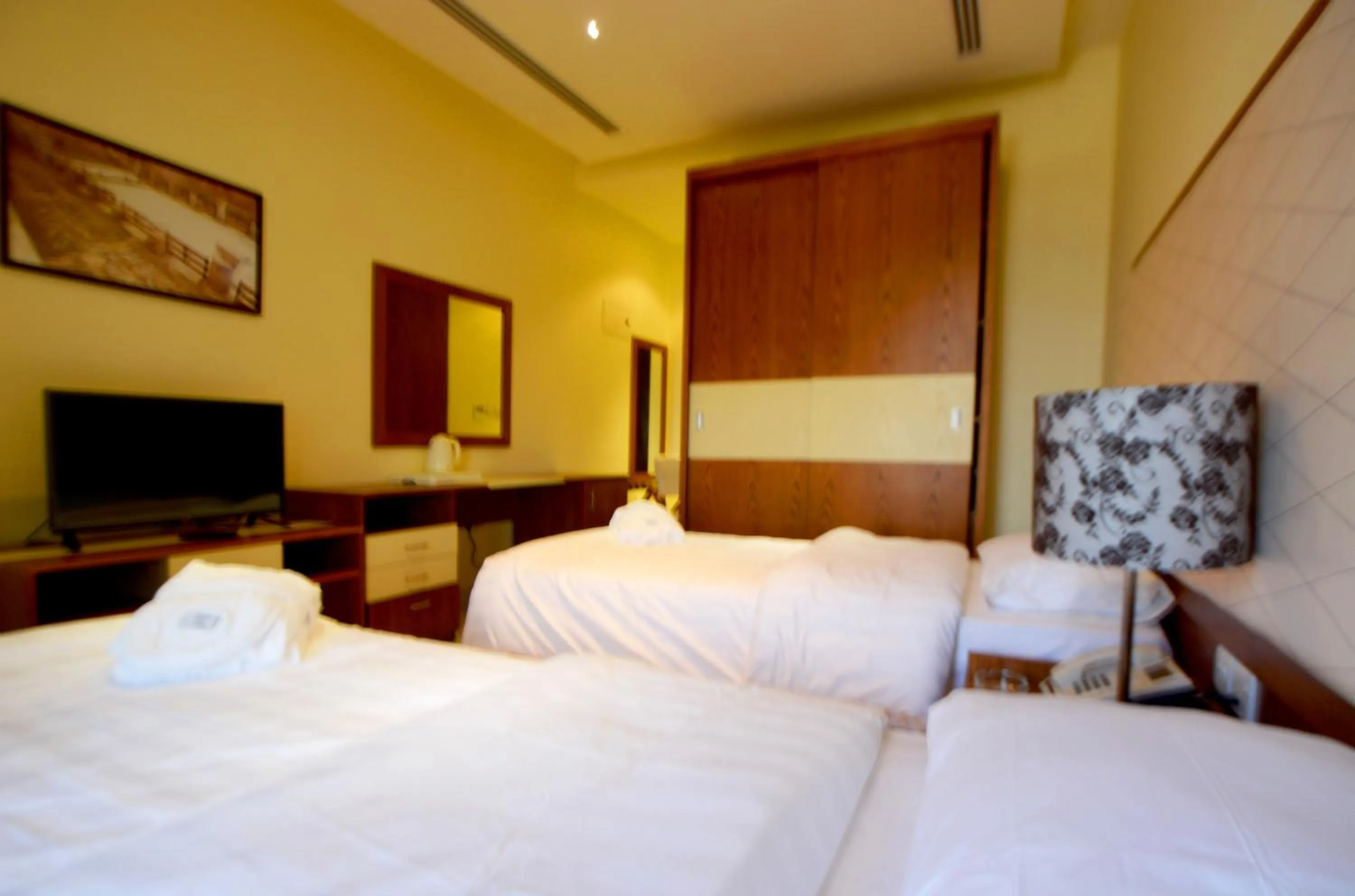 Bed in Public Security Hotel & Chalets