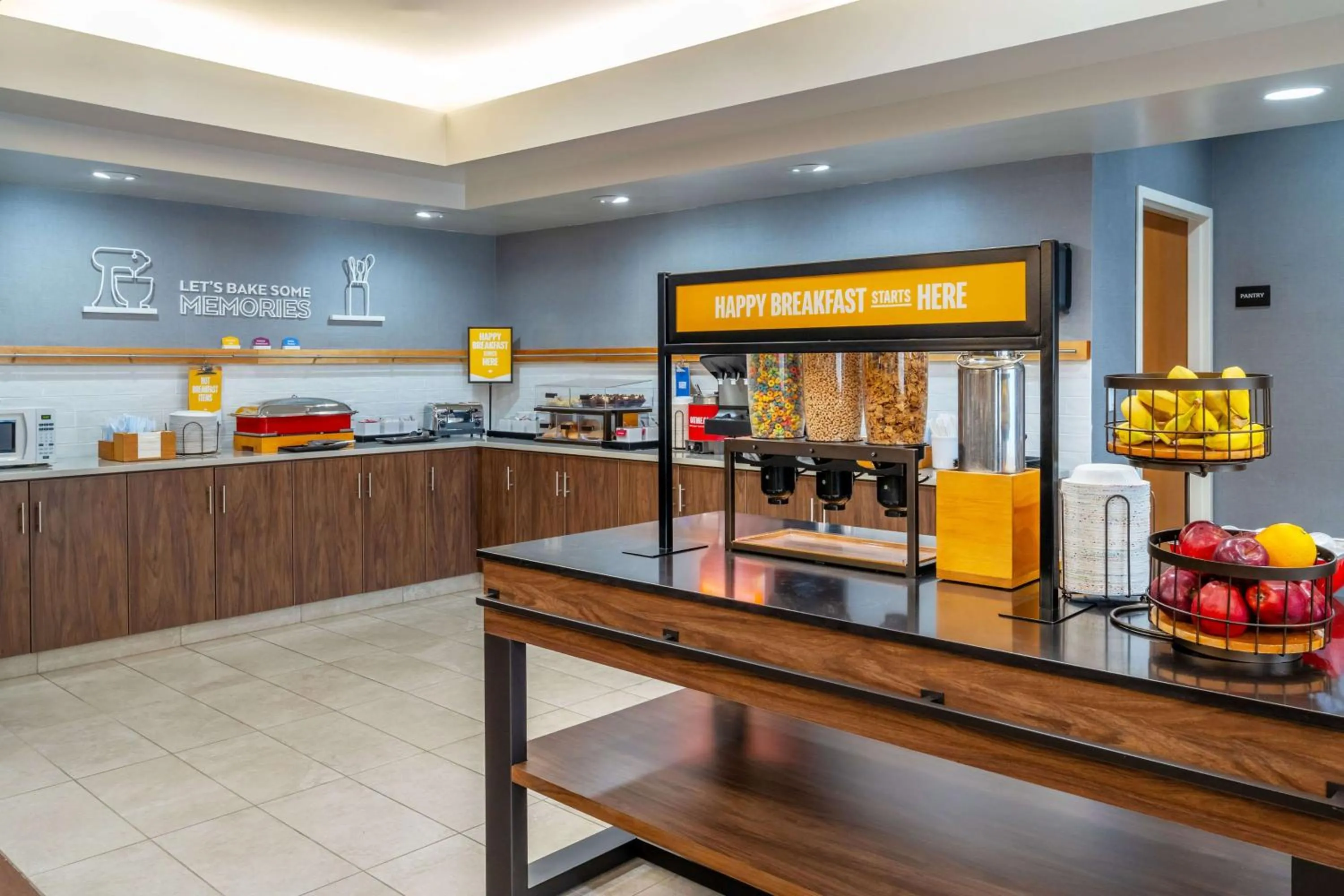 Breakfast in Hampton Inn Mitchell