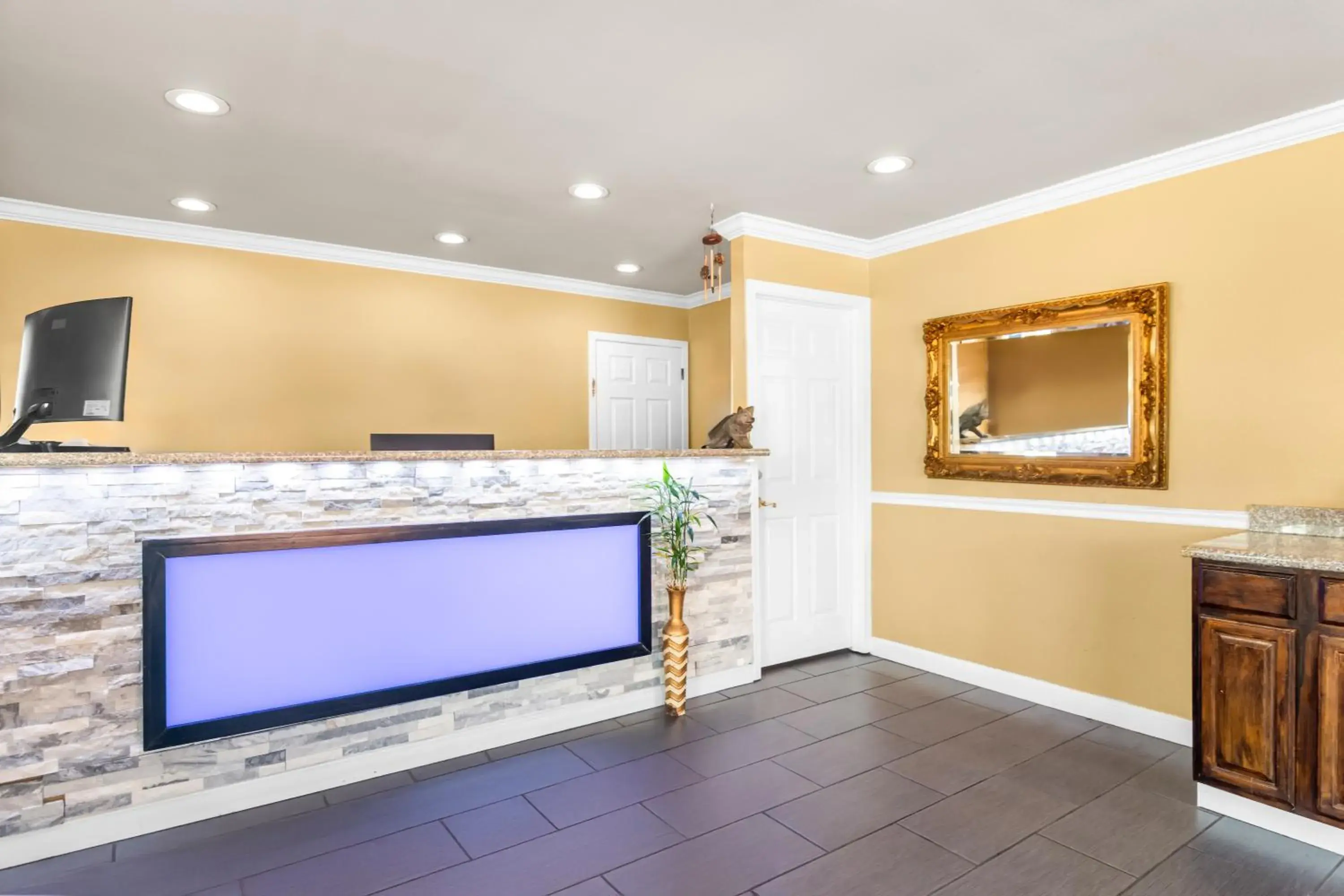 Lobby or reception in Americas Best Value Inn and Suites Siloam Springs Lobby or reception in Americas Best Value Inn and Suites Siloam Springs