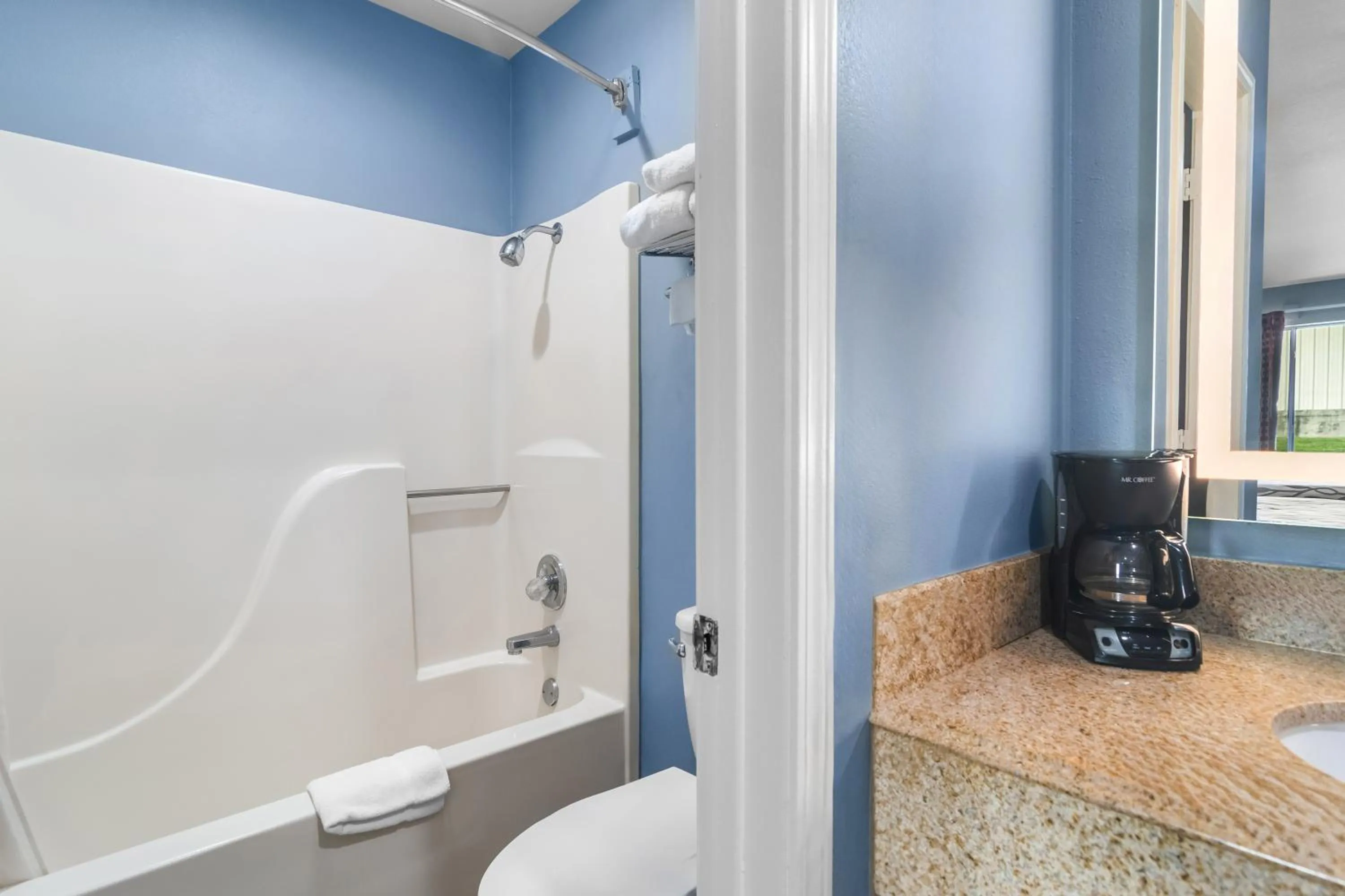 Shower in Americas Best Value Inn and Suites Siloam Springs