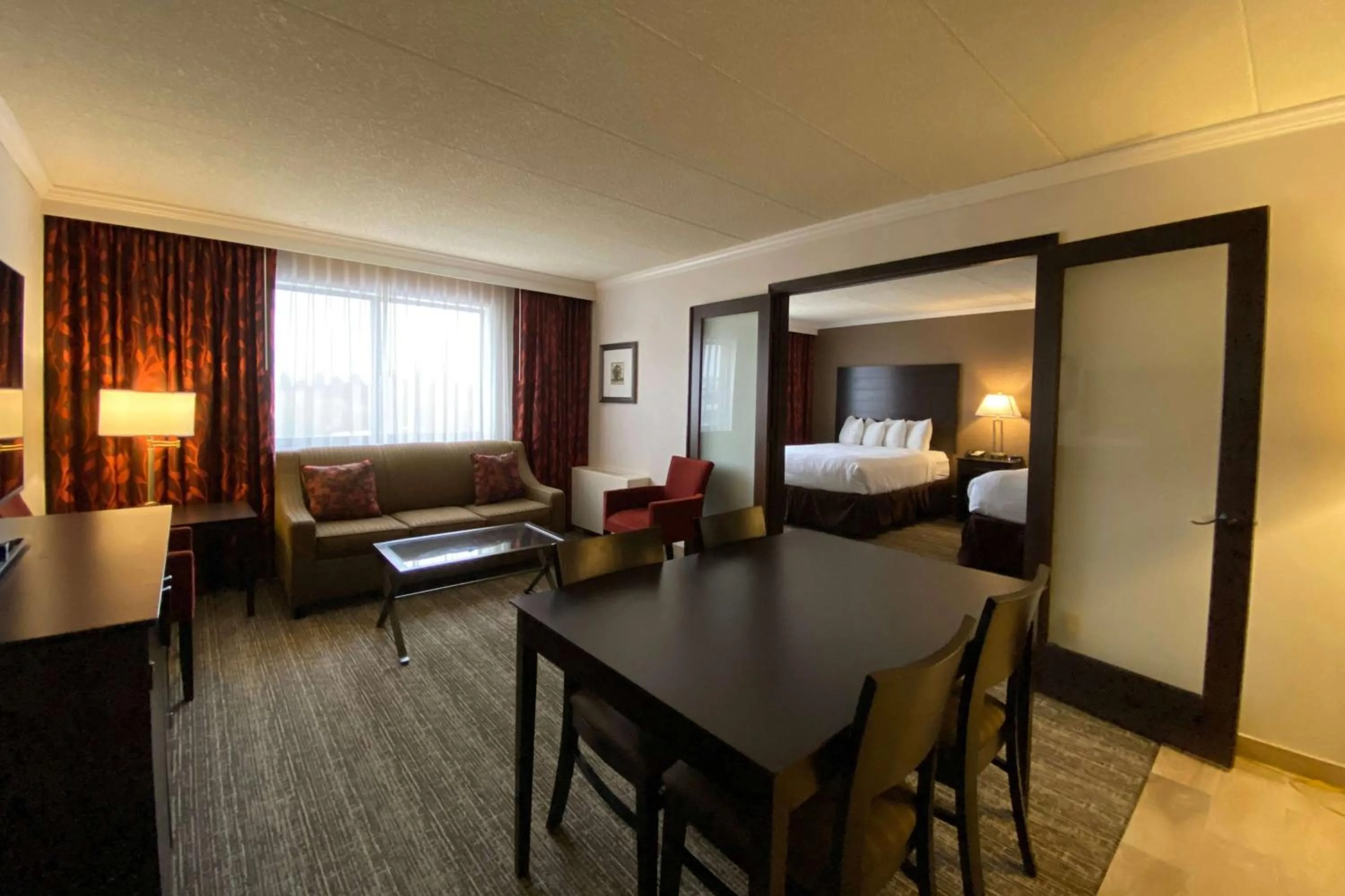 Photo of the whole room, Bed in Best Western Premier Nicollet Inn