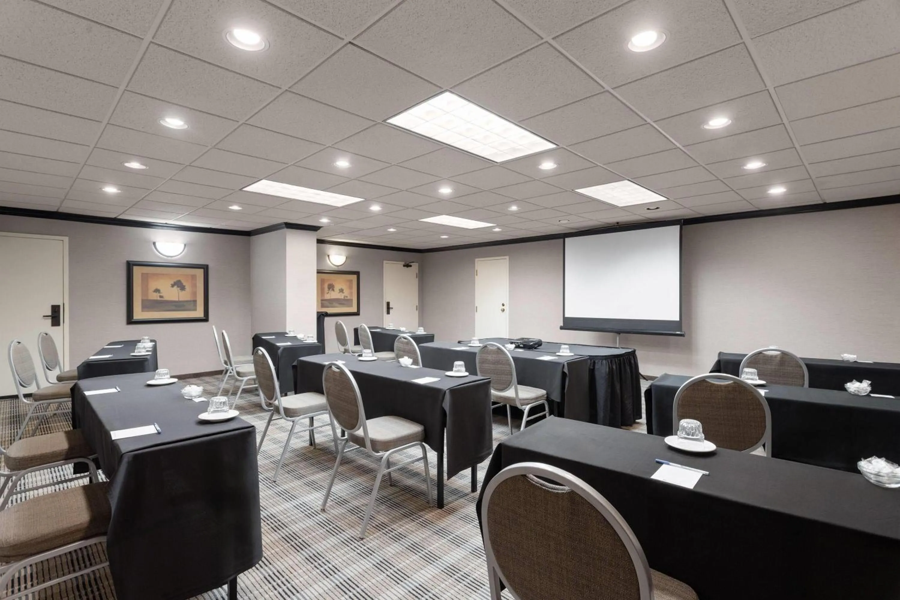 Meeting/conference room in Wyndham Minneapolis South Burnsville