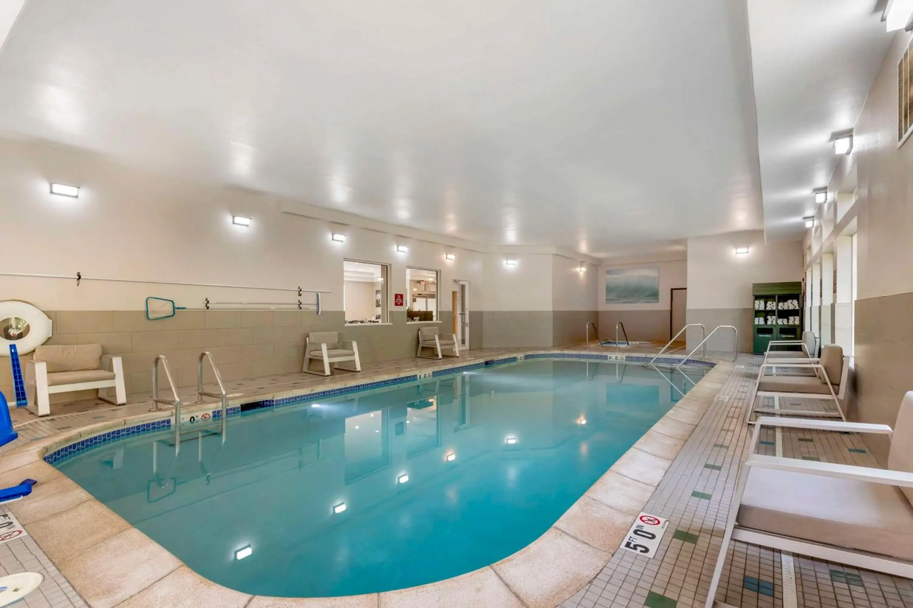 Pool view in Best Western Plus Des Moines West Inn & Suites Pool view in Best Western Plus Des Moines West Inn & Suites