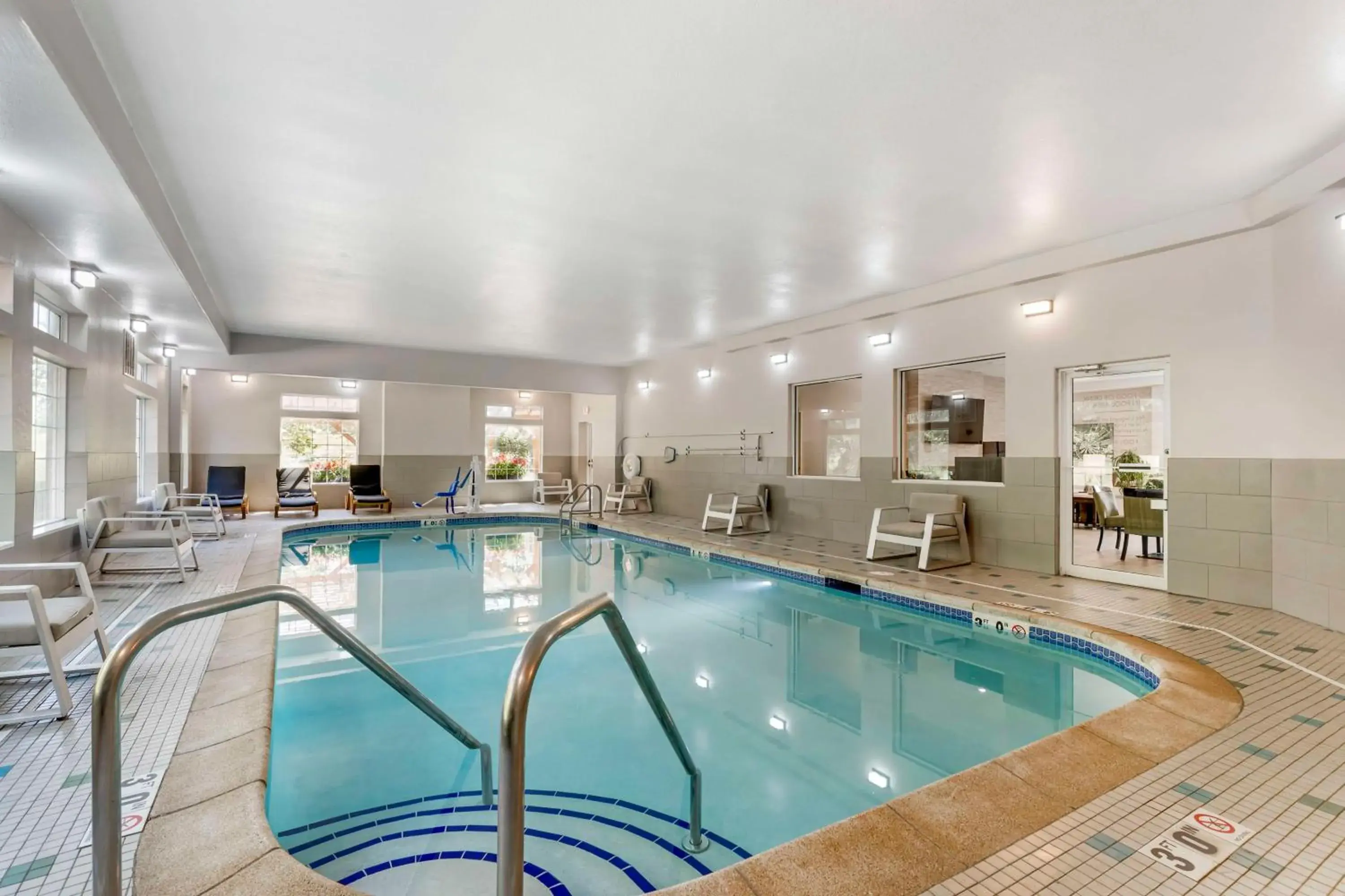 Pool view in Best Western Plus Des Moines West Inn & Suites Pool view in Best Western Plus Des Moines West Inn & Suites