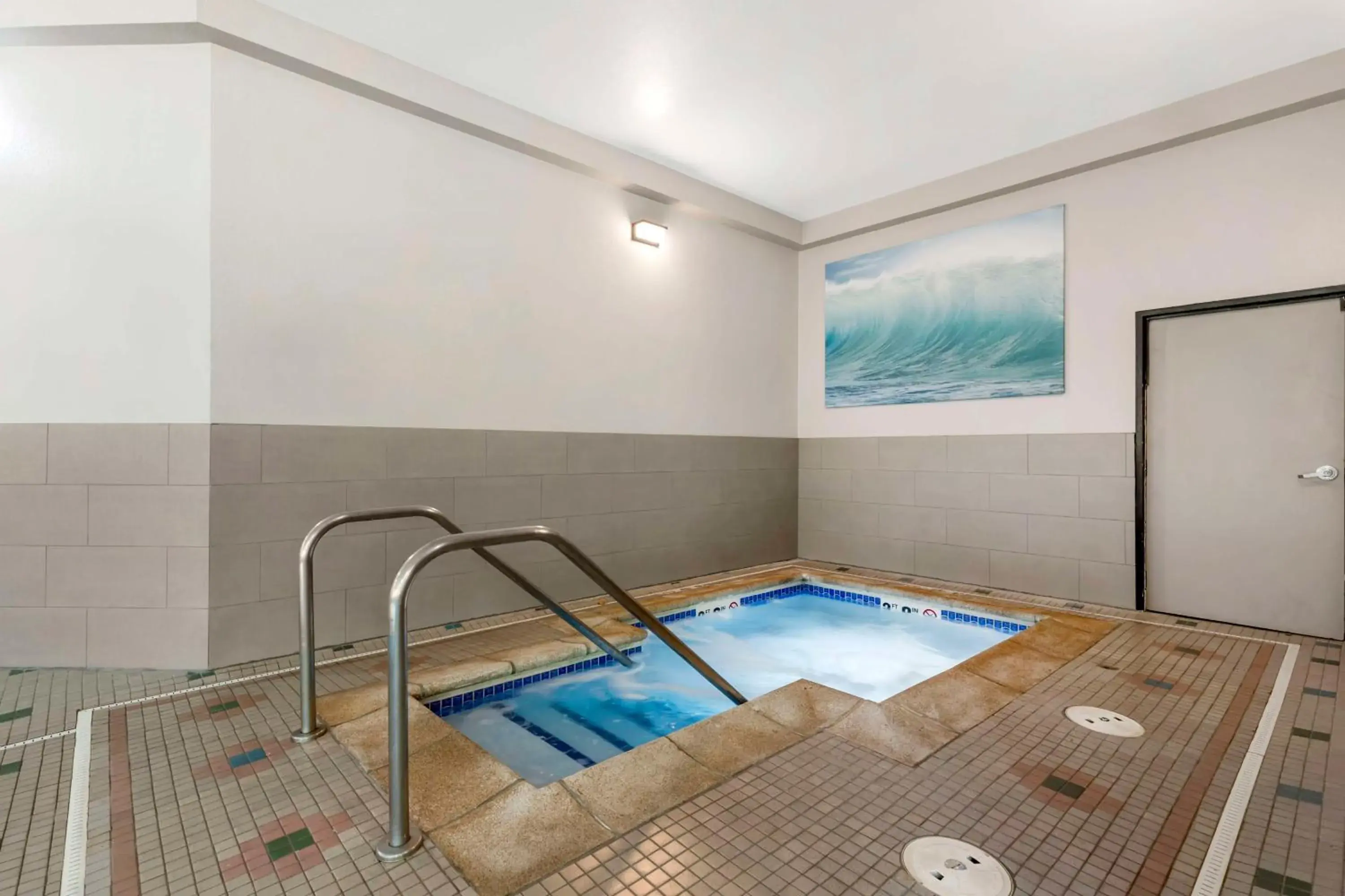 Pool view in Best Western Plus Des Moines West Inn & Suites Pool view in Best Western Plus Des Moines West Inn & Suites