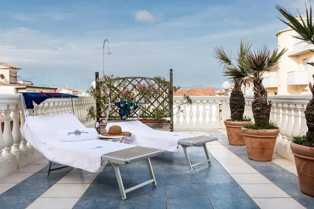 Balcony/Terrace in Hotel London