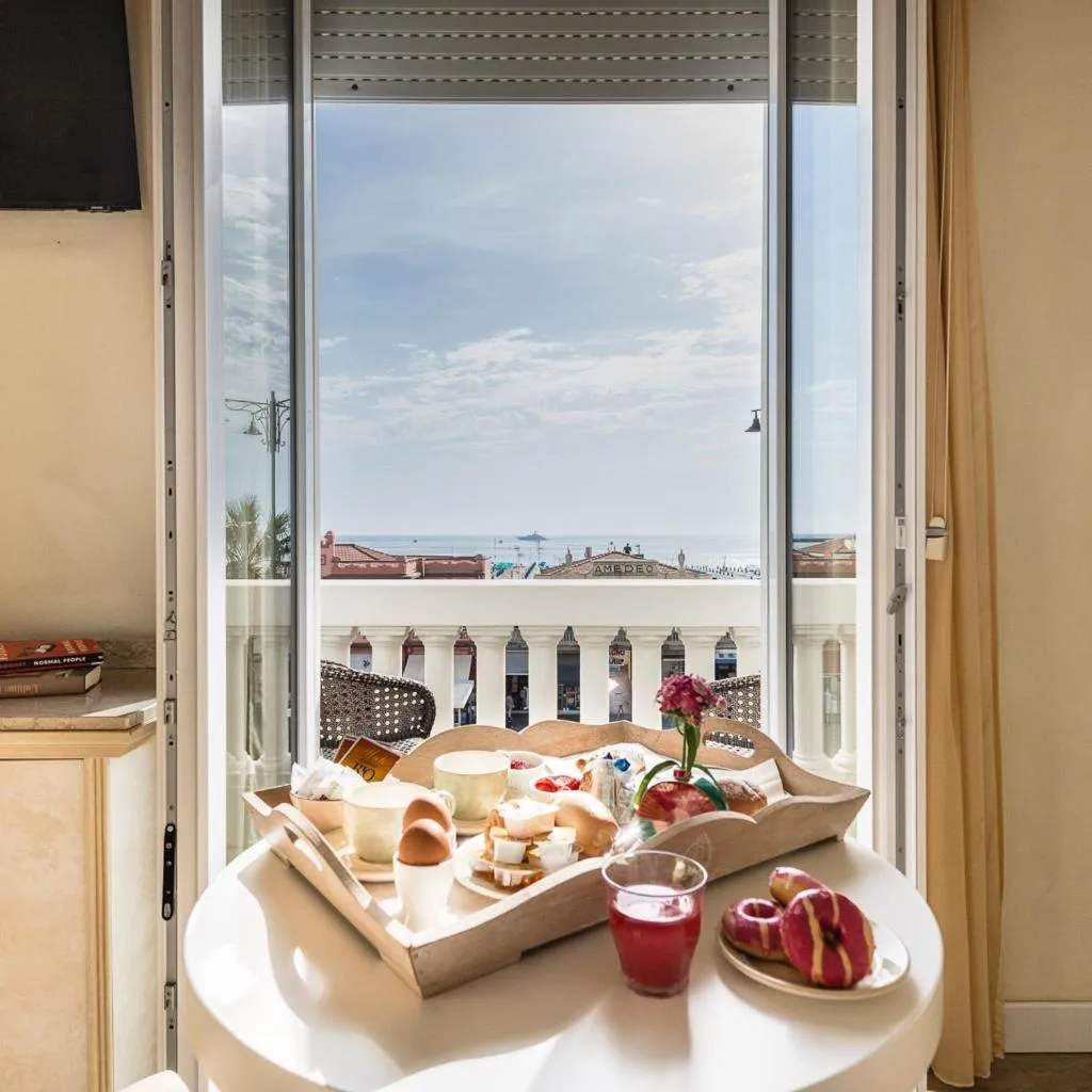 Breakfast in Hotel London