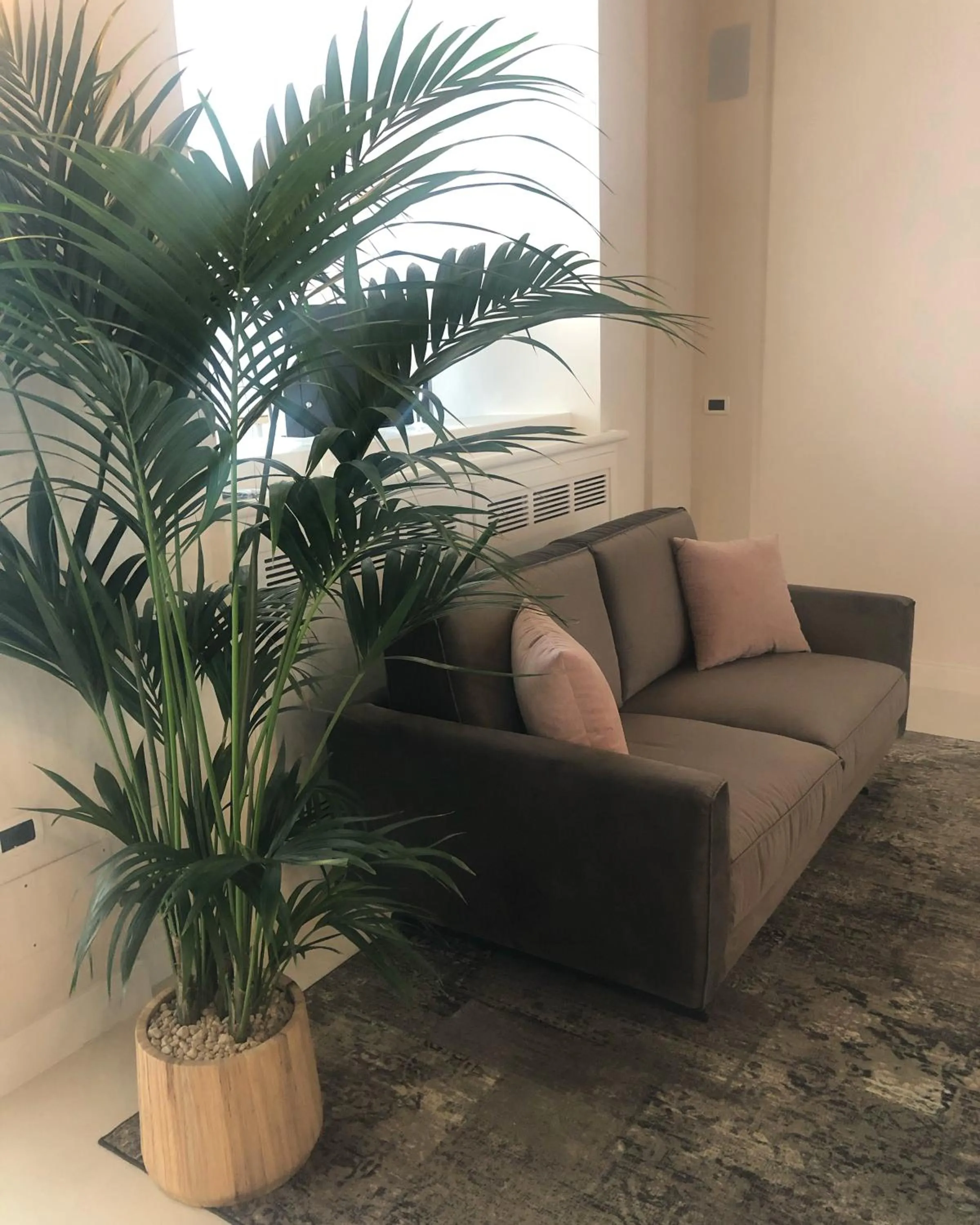 Seating area in Hotel London
