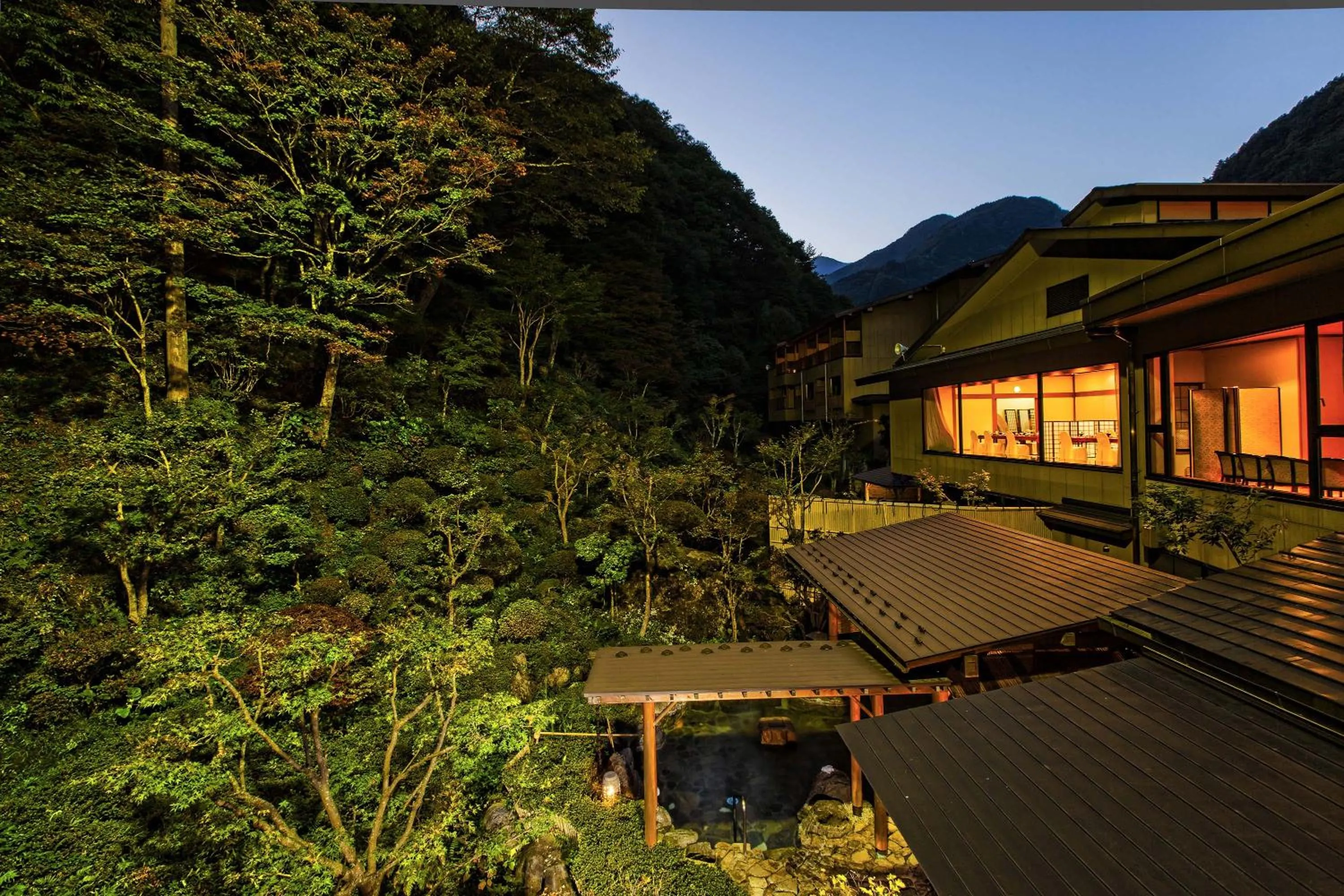 Facade/entrance in Futari Shizuka