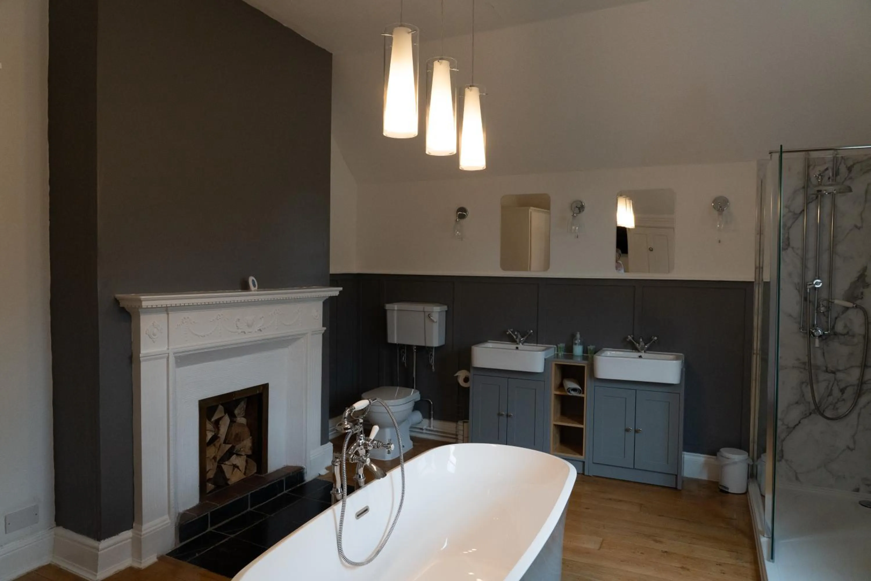 wedding in The Finch Hatton Arms