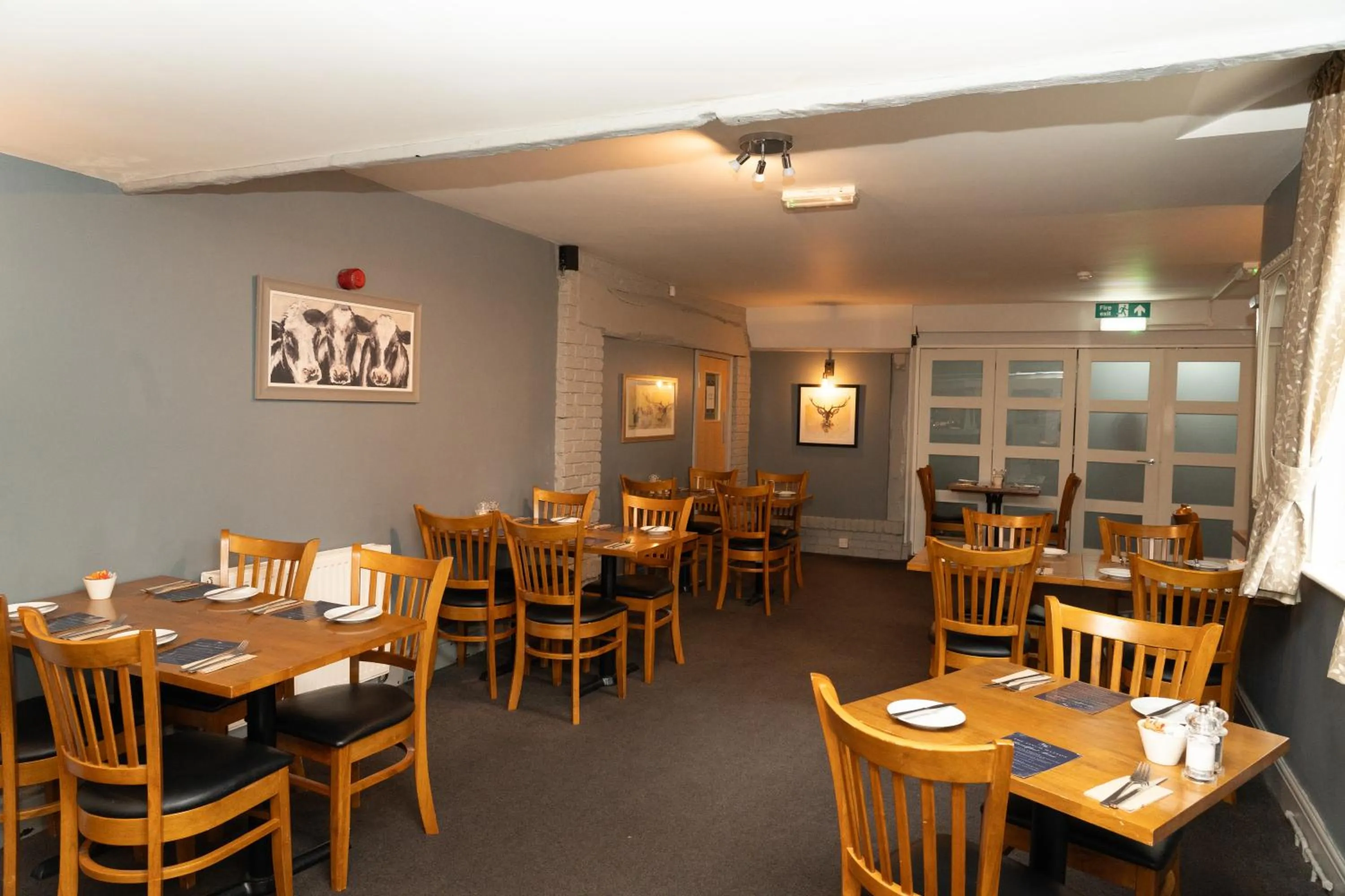 Breakfast in The Finch Hatton Arms