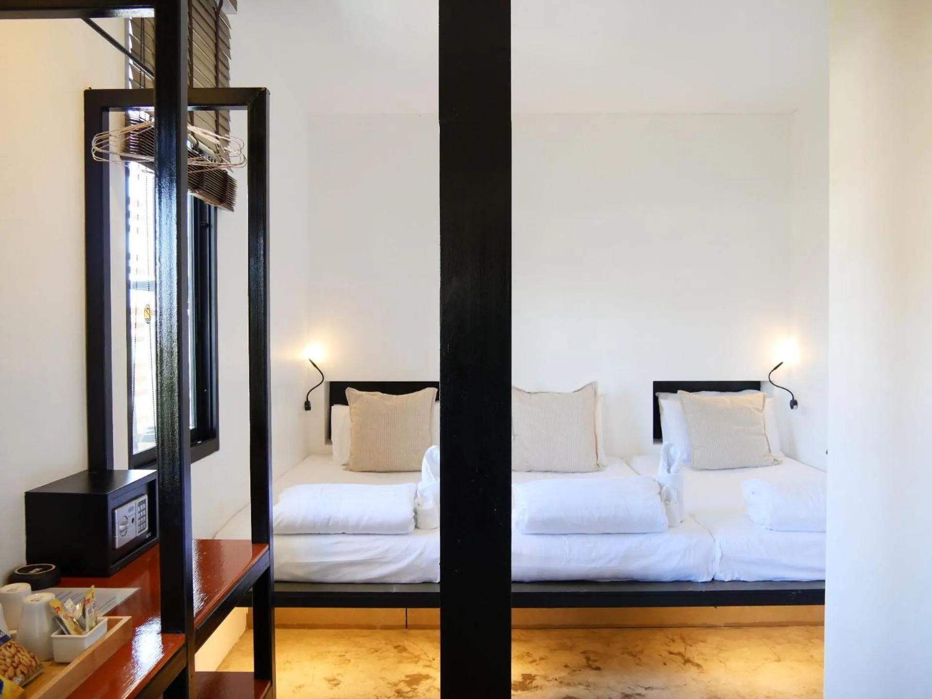 Photo of the whole room, Bed in Book a Bed Poshtel - SHA Plus