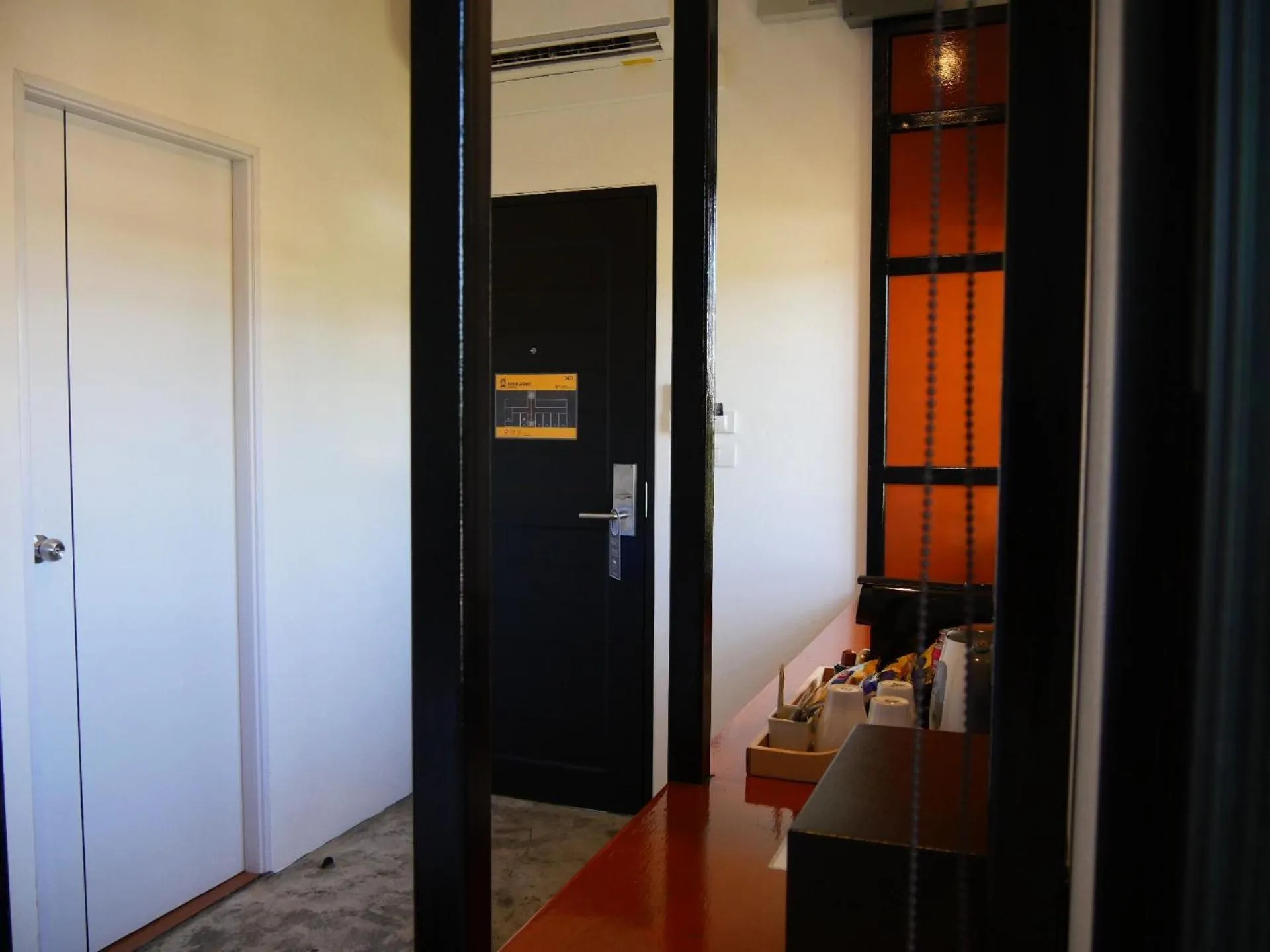 Photo of the whole room in Book a Bed Poshtel - SHA Plus