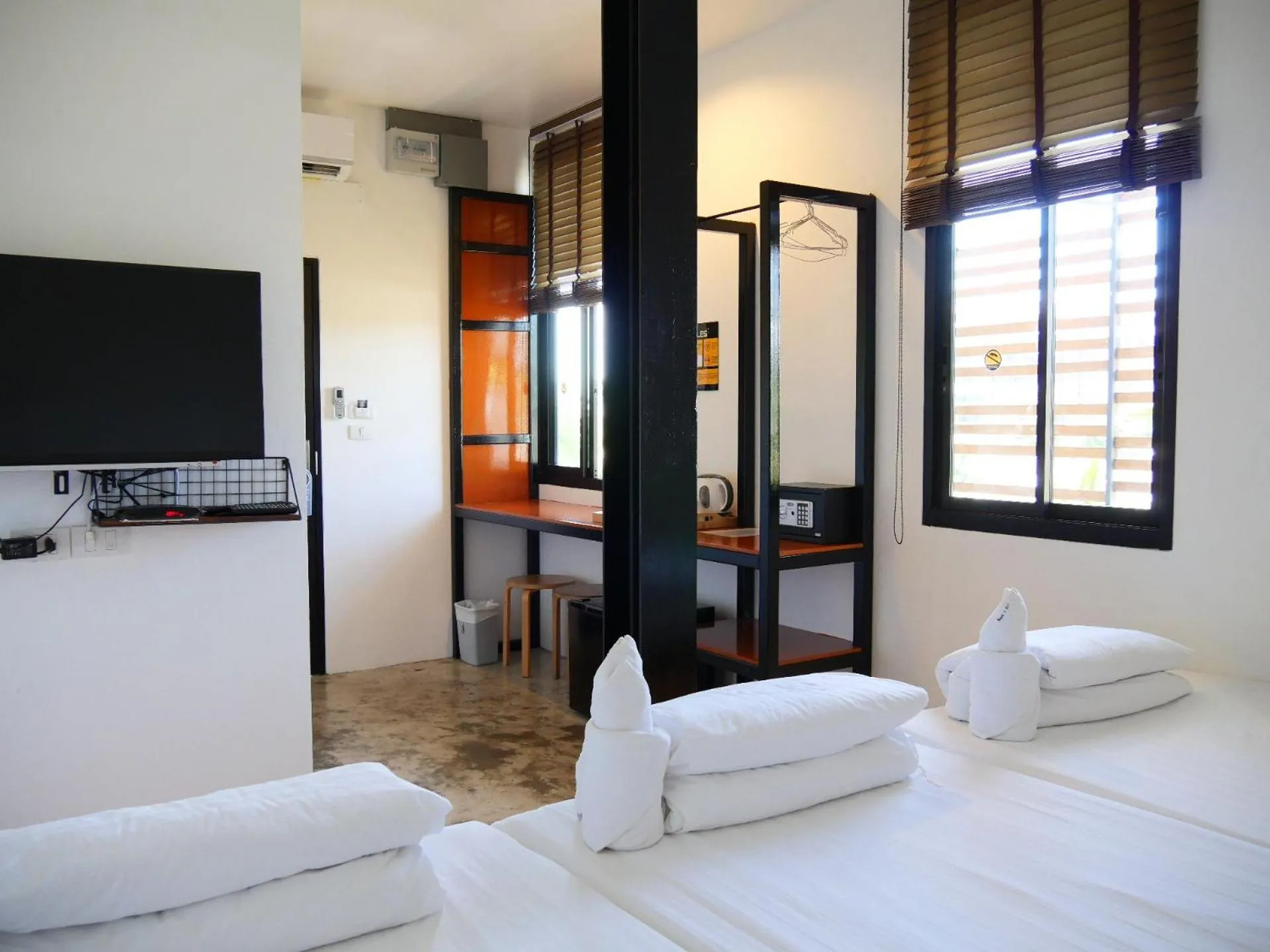 Bed in Book a Bed Poshtel - SHA Plus