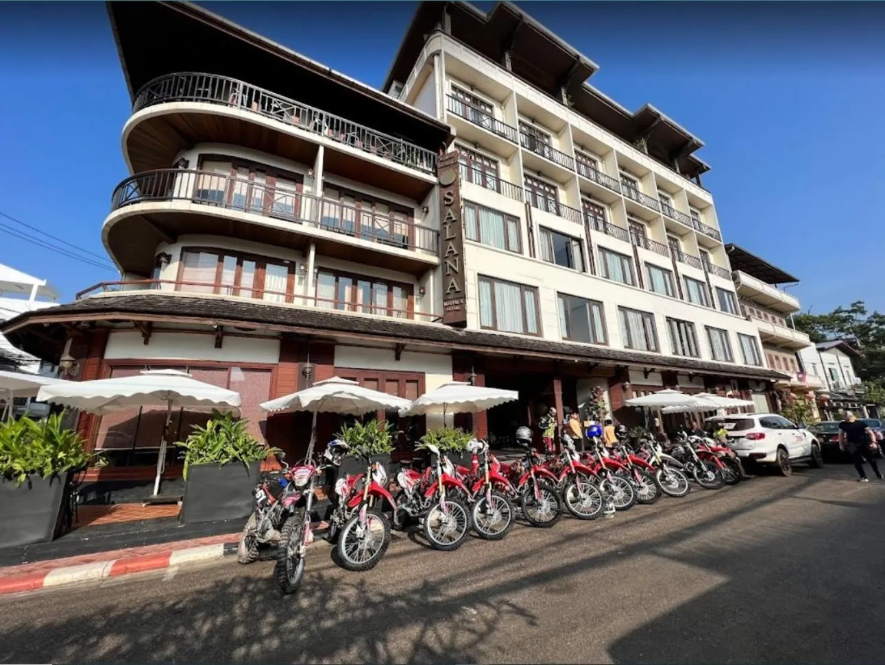 Restaurant/places to eat in Salana Boutique Hotel