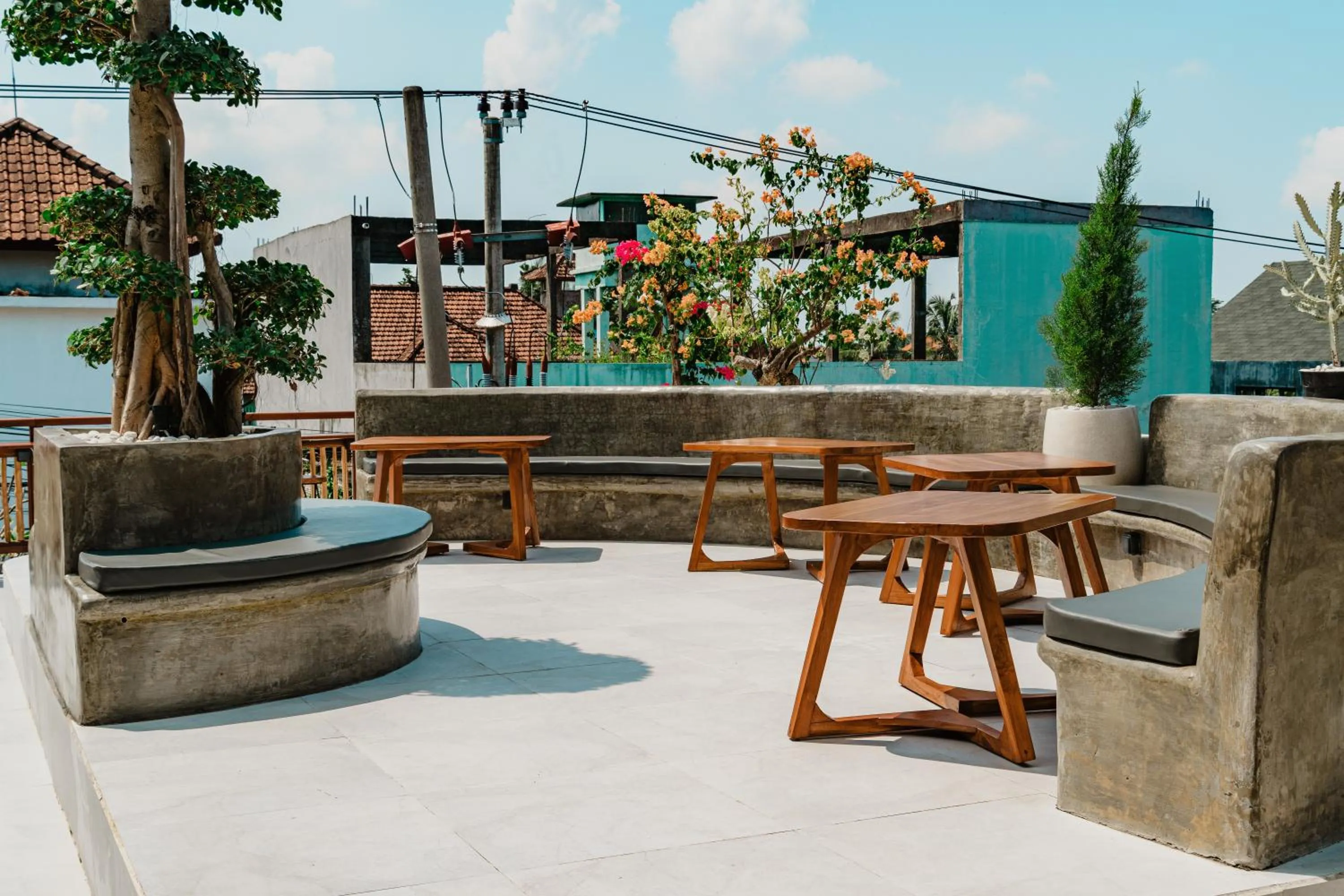 Restaurant/places to eat in Putri Ayu Cottages