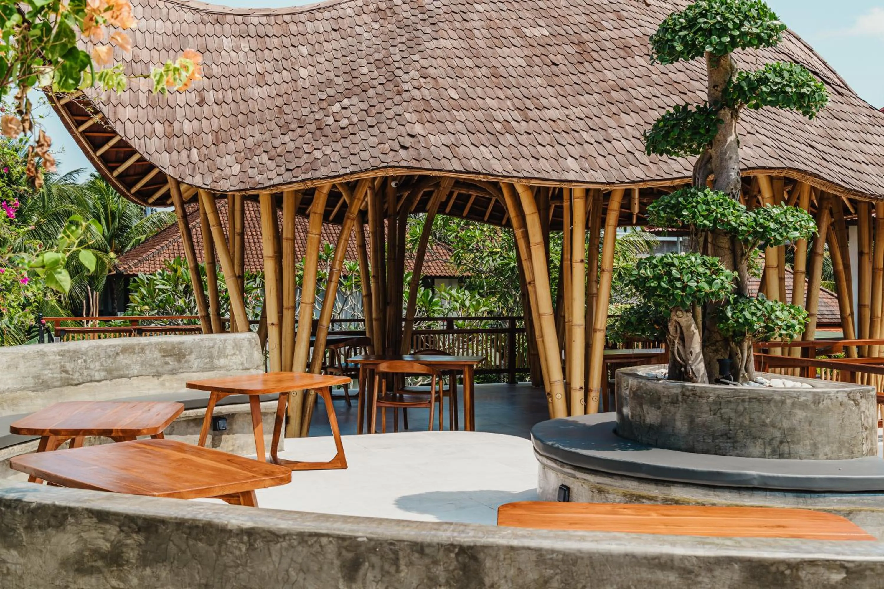 Restaurant/places to eat in Putri Ayu Cottages