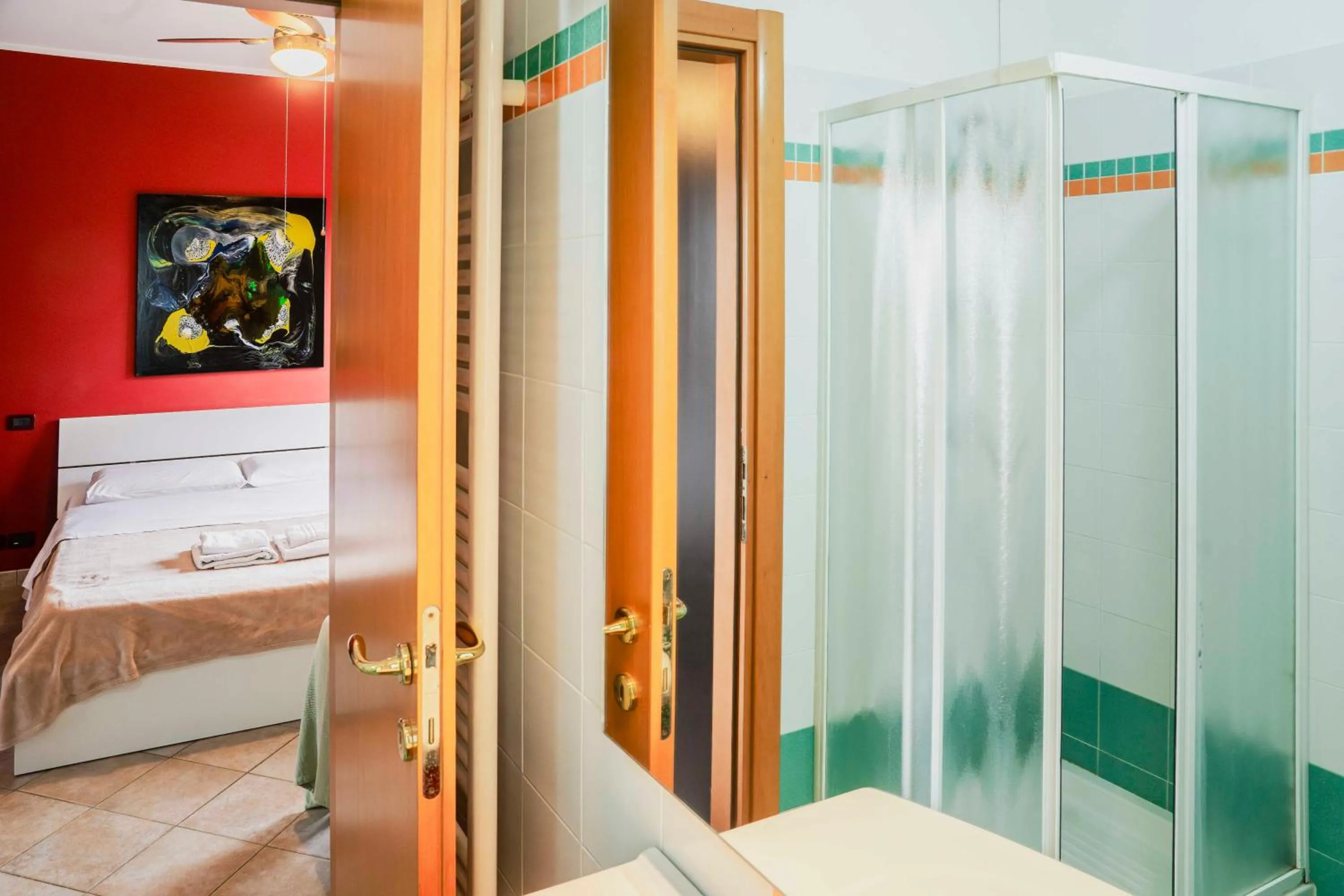 Shower, Bed in La Casa Zen