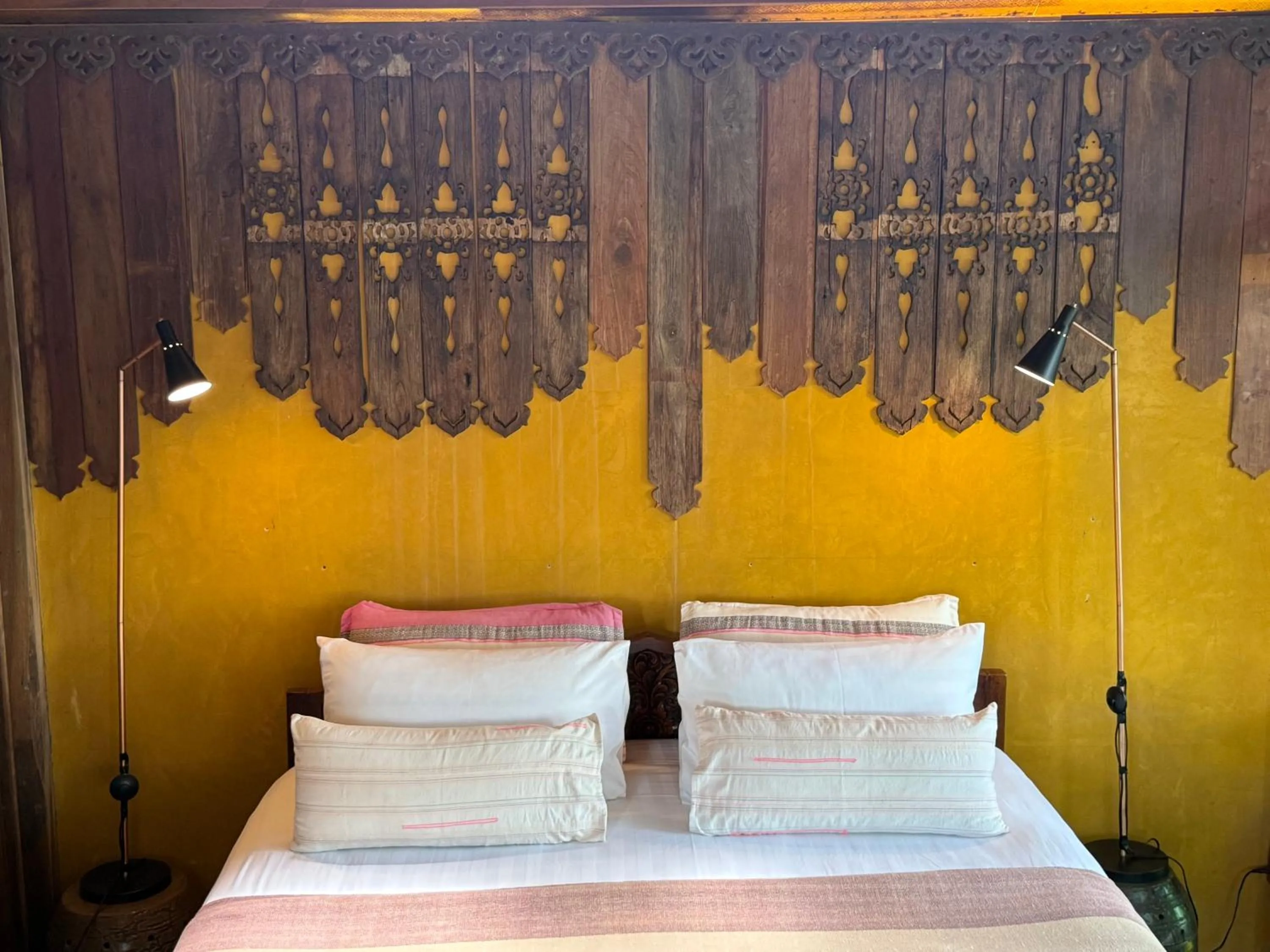 Mango Villa with Free One Way Airport Transfer in BaanBooLoo Village