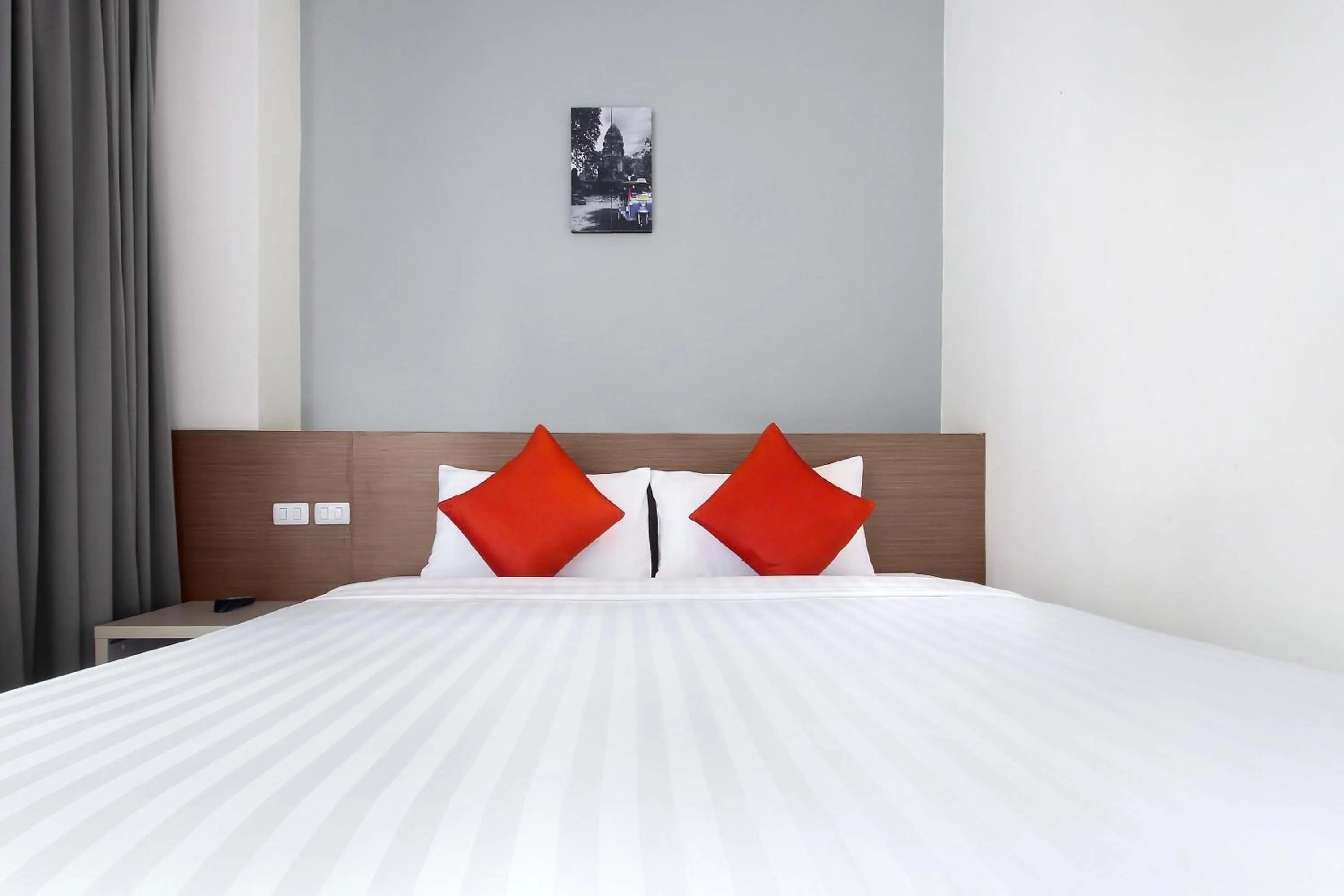 Bedroom, Room Photo in D Varee Xpress Makkasan Hotel