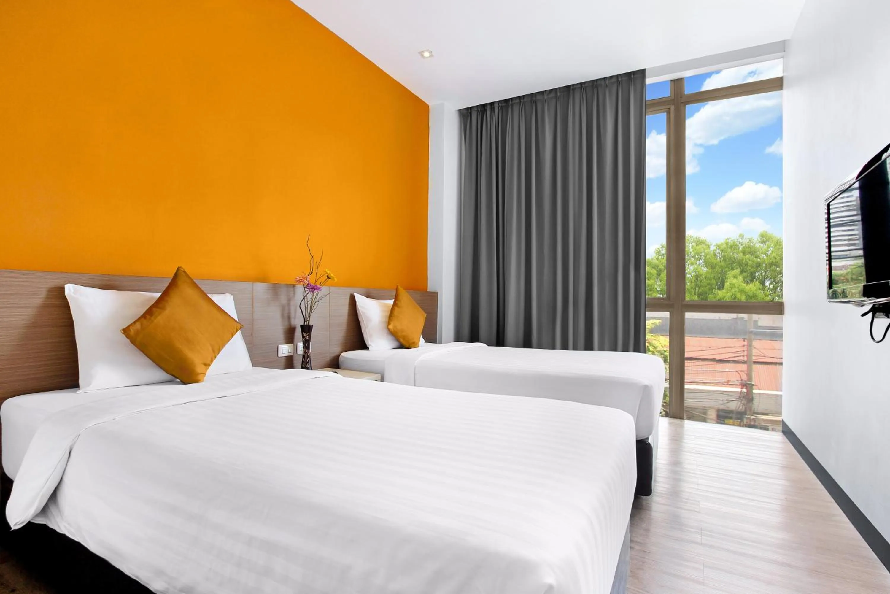 Bedroom in D Varee Xpress Makkasan Hotel