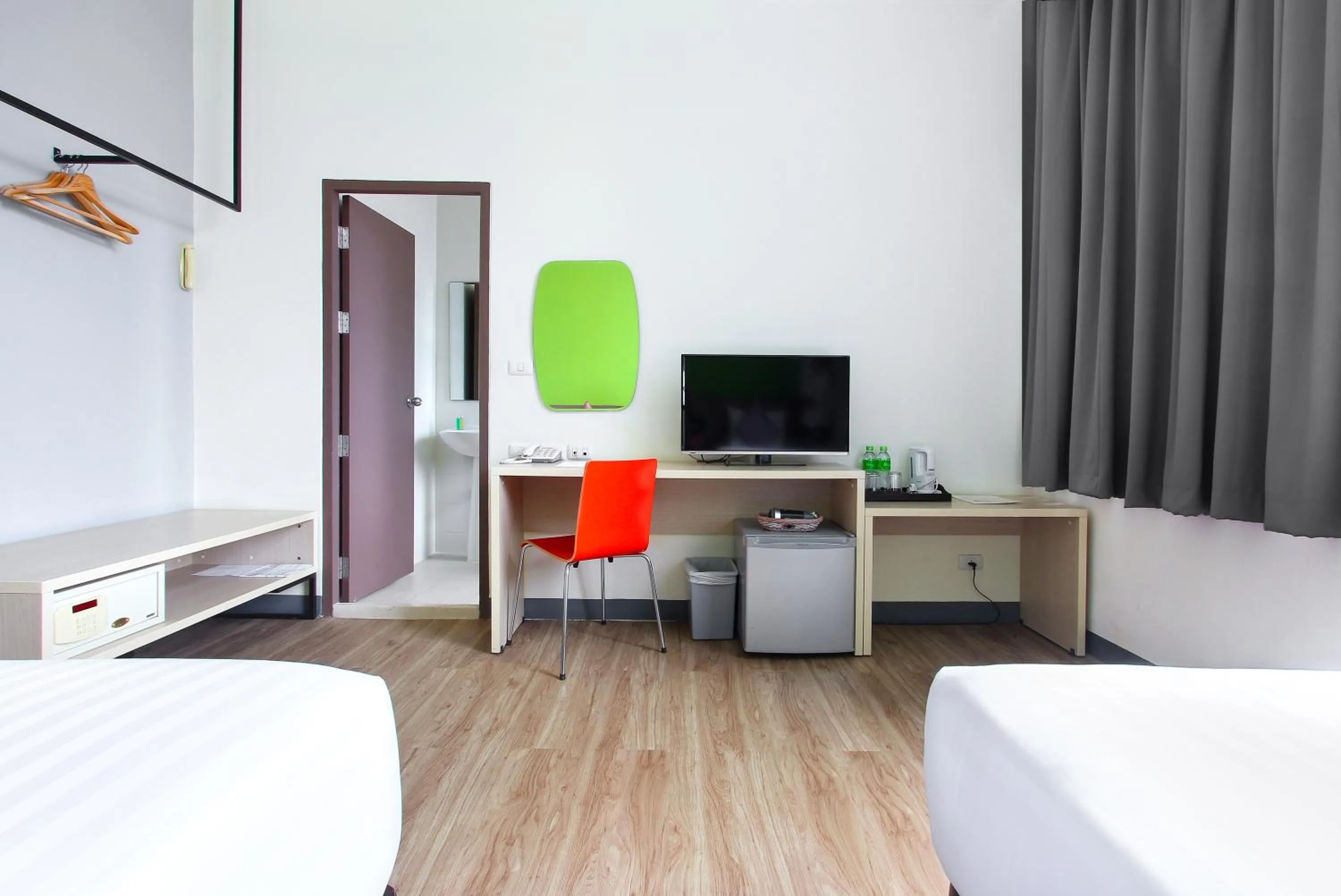 Bedroom, Room Photo in D Varee Xpress Makkasan Hotel