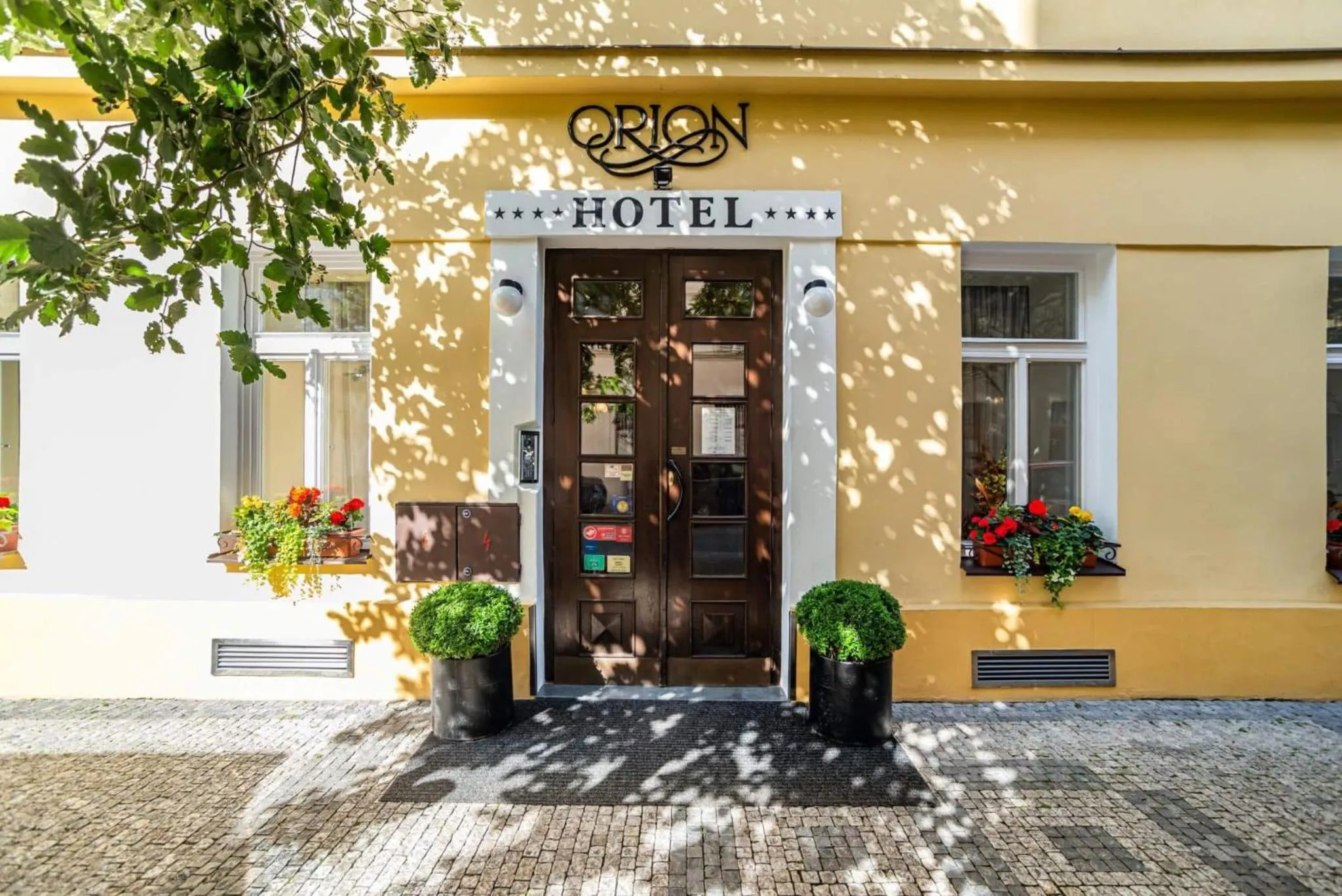 Facade/entrance in Hotel Orion