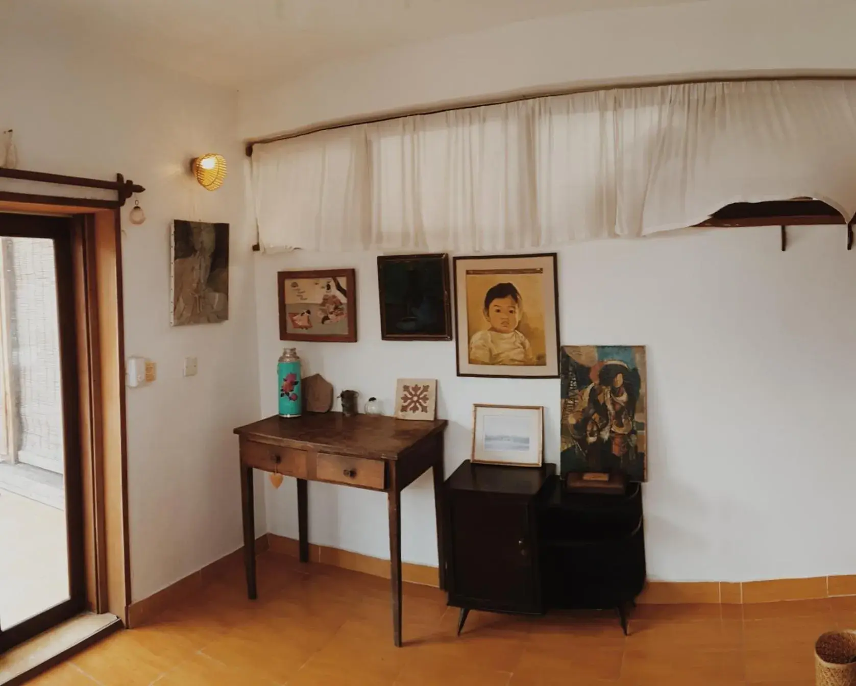 Photo of the whole room in YK Art House Photo of the whole room in YK Art House