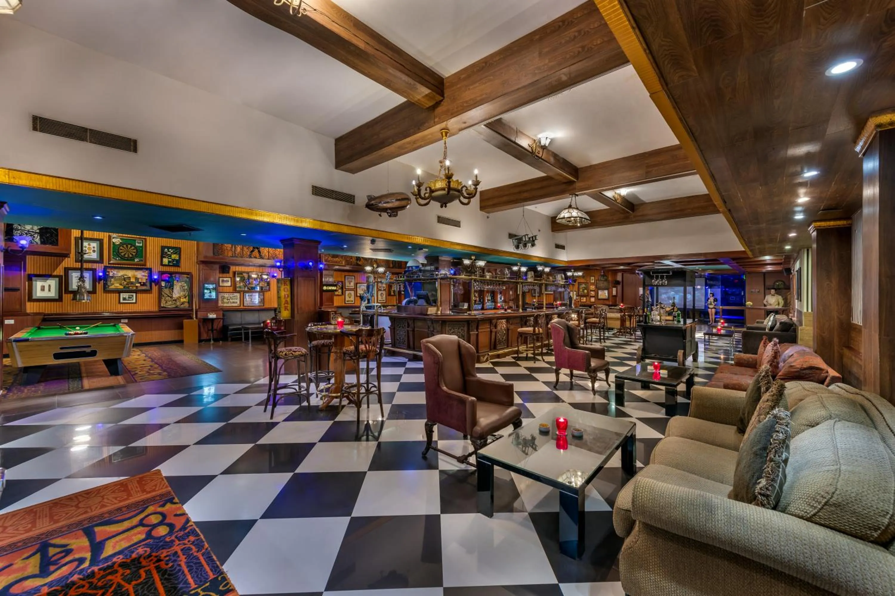 Restaurant/places to eat in Mayfair Lagoon