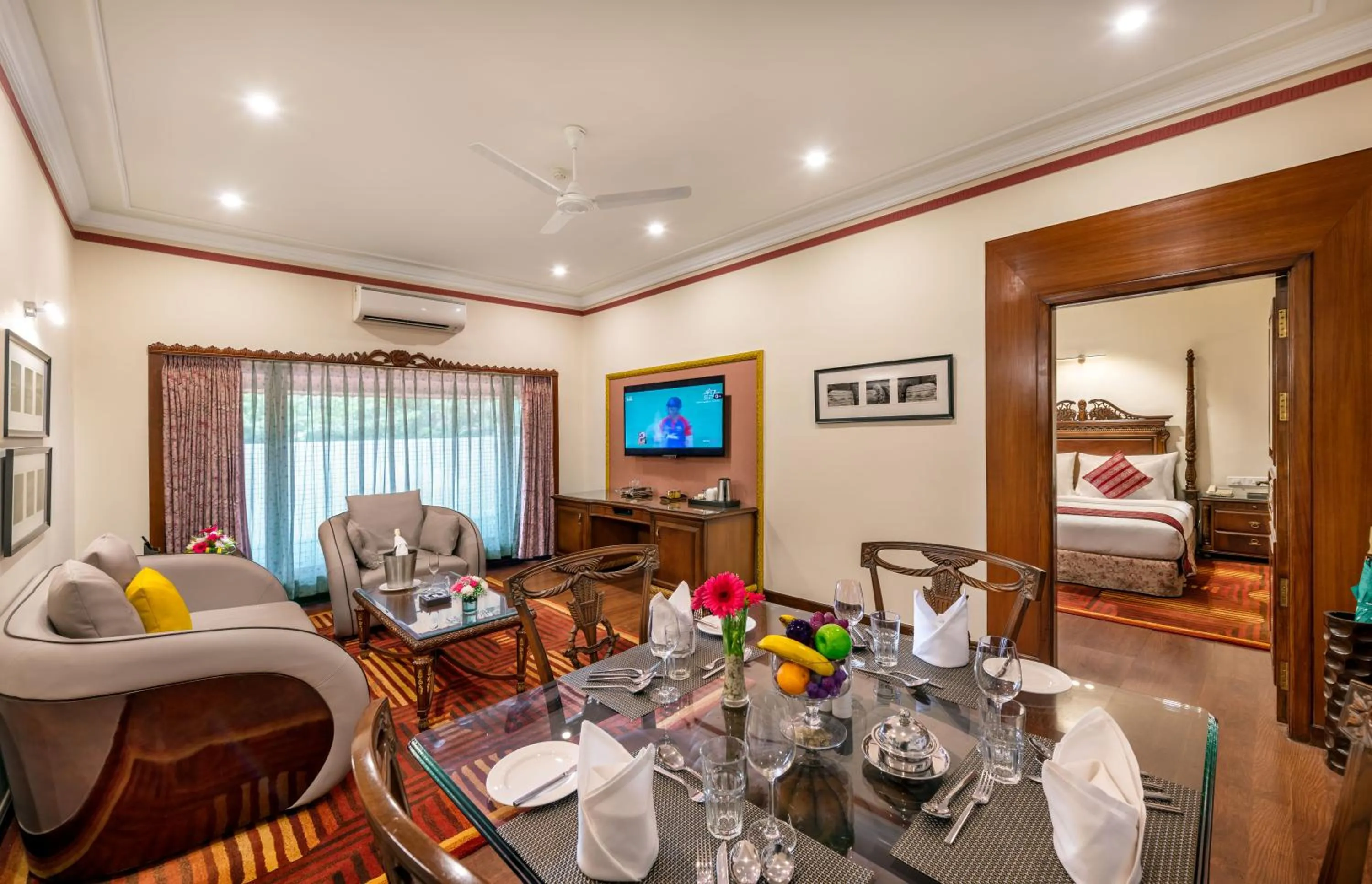 Seating area in Mayfair Lagoon