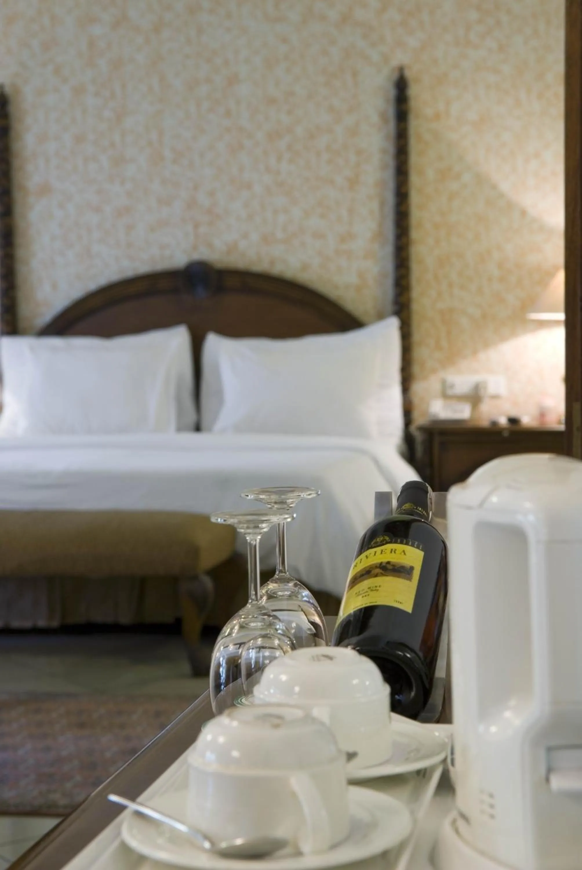 Bed in Mayfair Lagoon