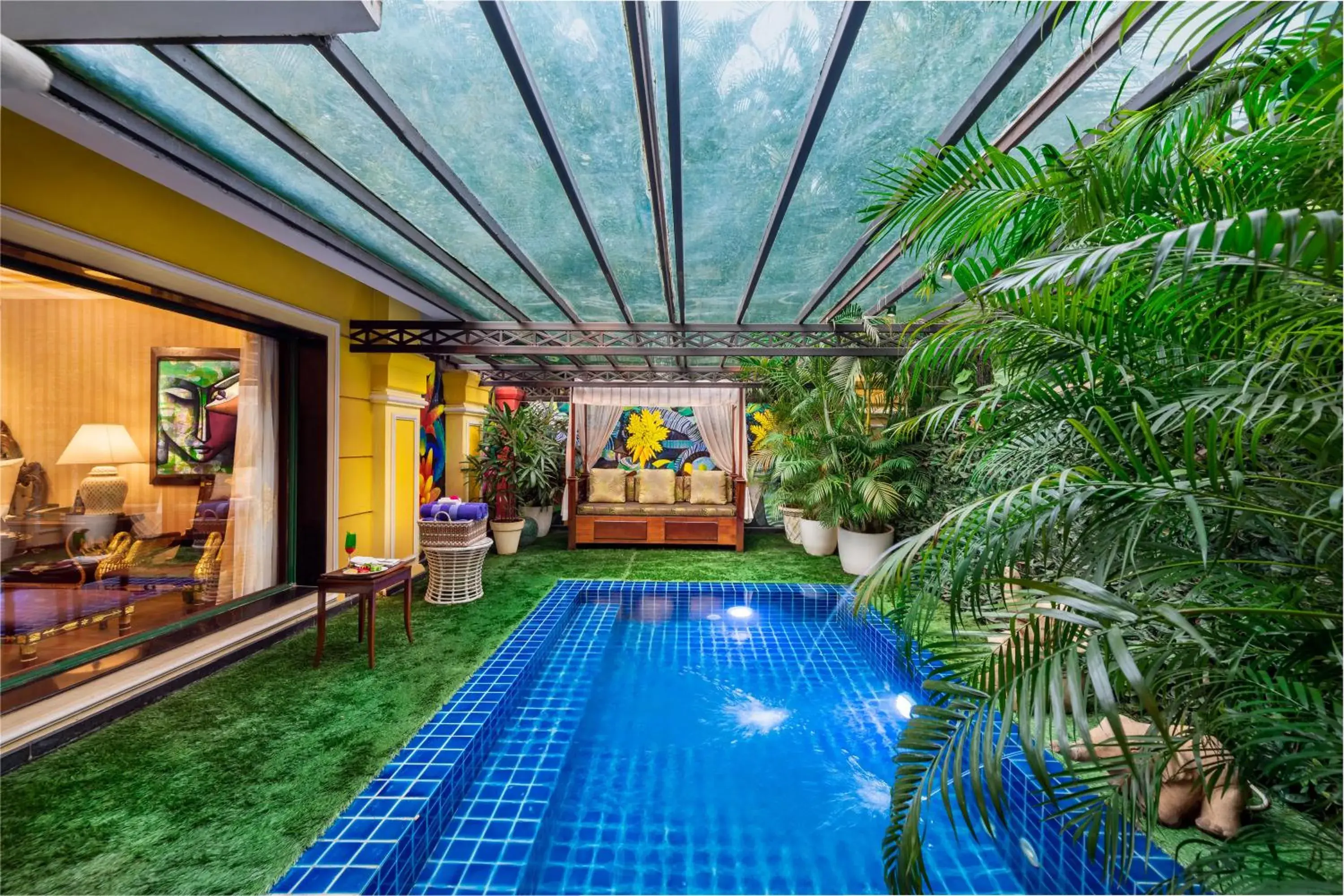 Pool view in Mayfair Lagoon Pool view in Mayfair Lagoon