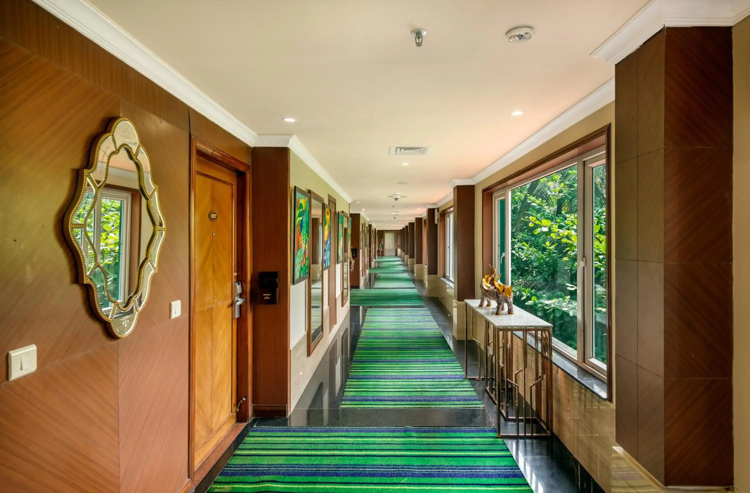 Property building in Mayfair Lagoon Property building in Mayfair Lagoon