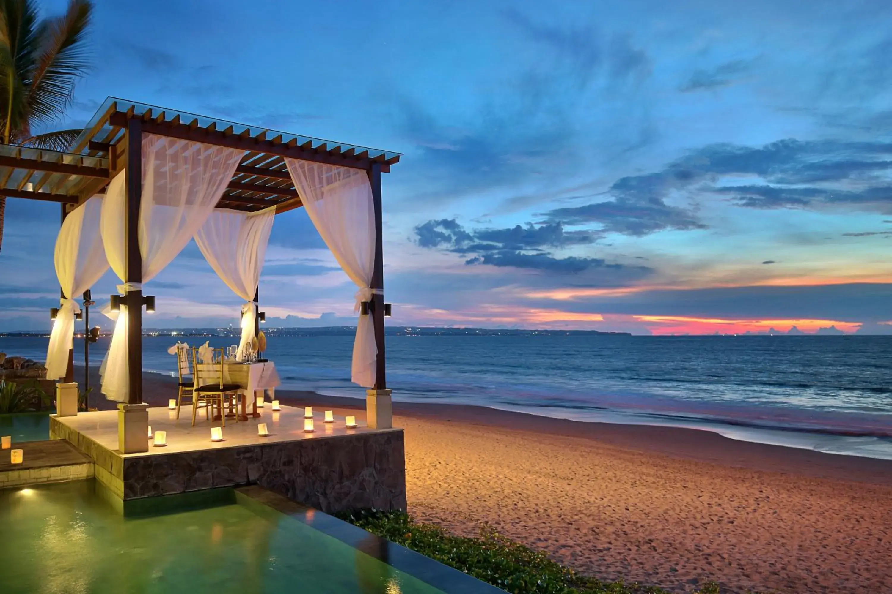 Restaurant/places to eat in The Seminyak Beach Resort & Spa Restaurant/places to eat in The Seminyak Beach Resort & Spa