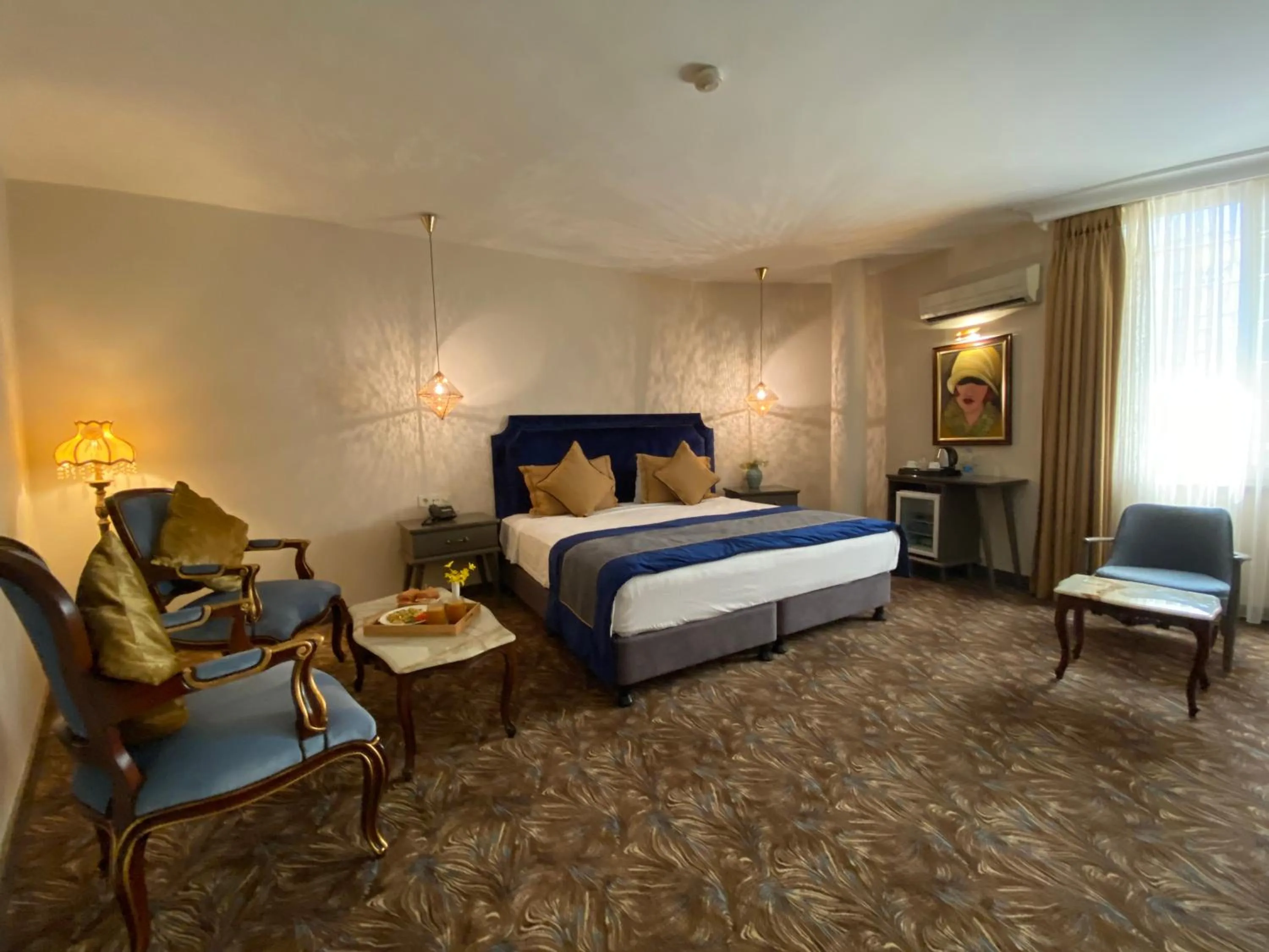 Photo of the whole room, Bed in Nobel Hotel