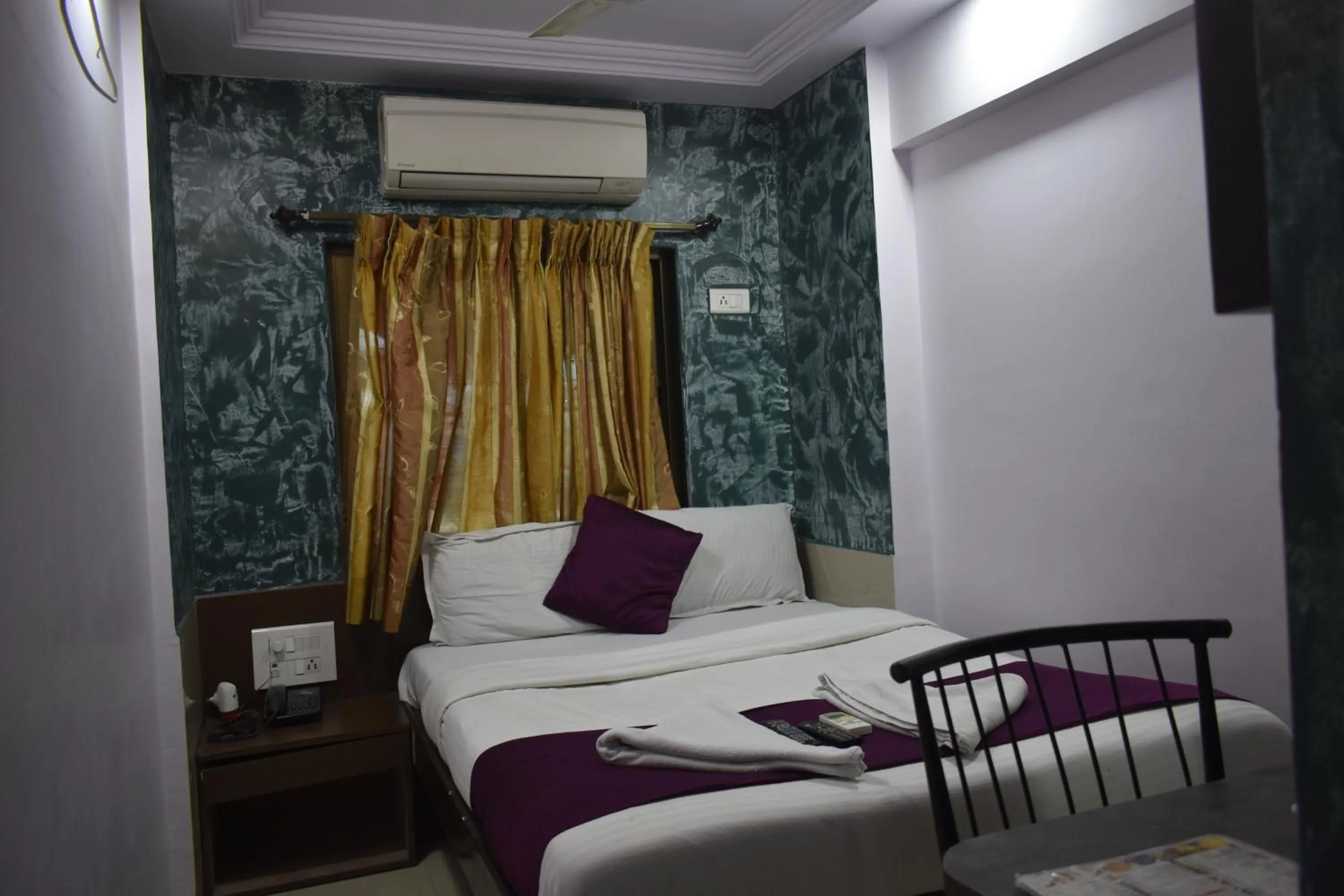 Bed in Hotel Arma Court - Near US Embassy, BKC