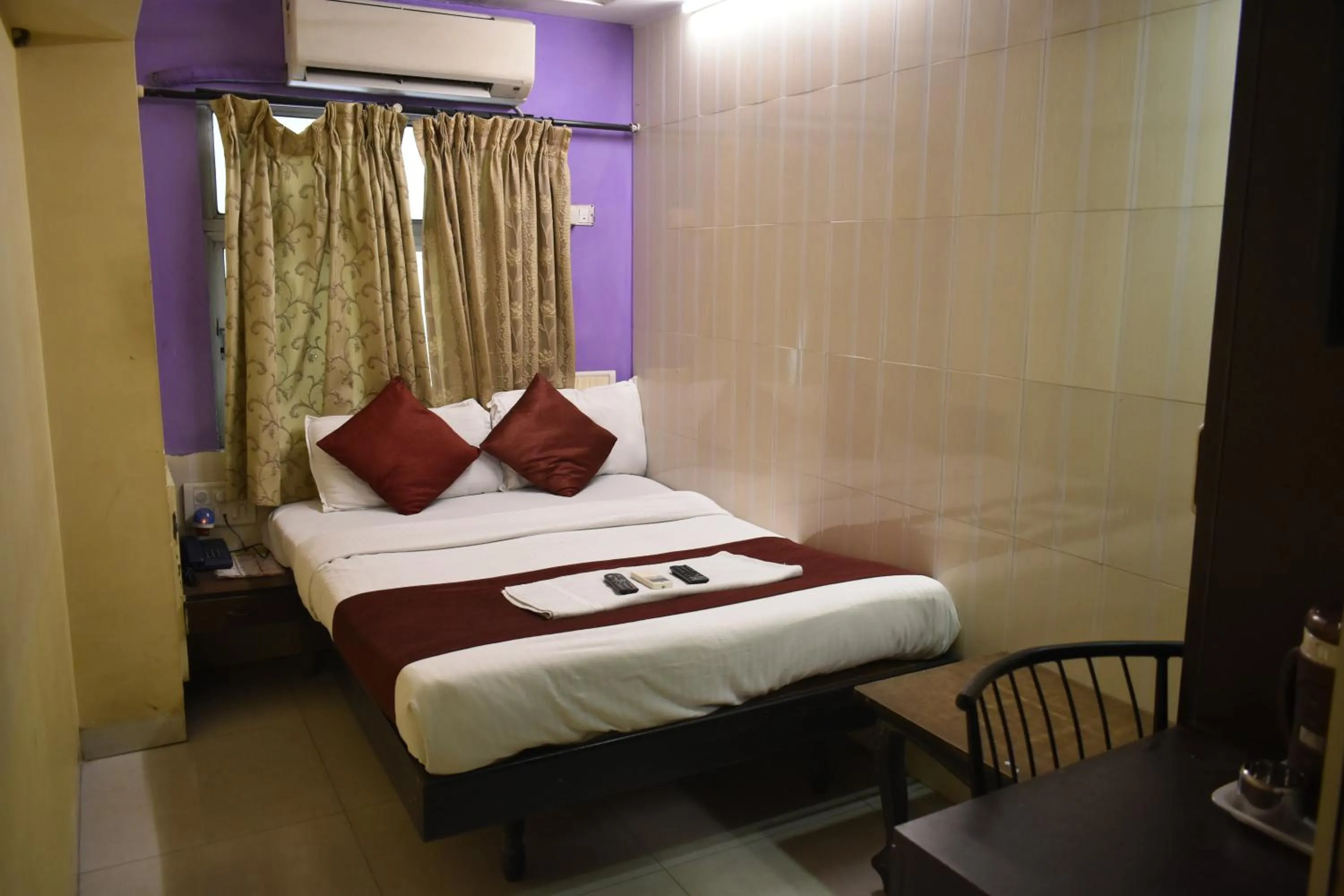 Bed in Hotel Arma Court - Near US Embassy, BKC