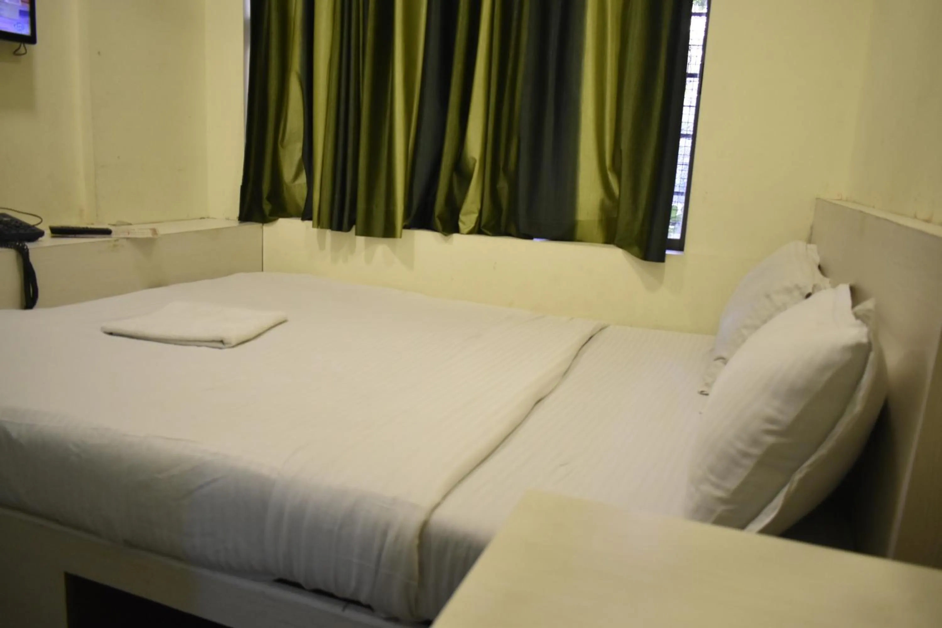 Bed in Hotel Arma Court - Near US Embassy, BKC