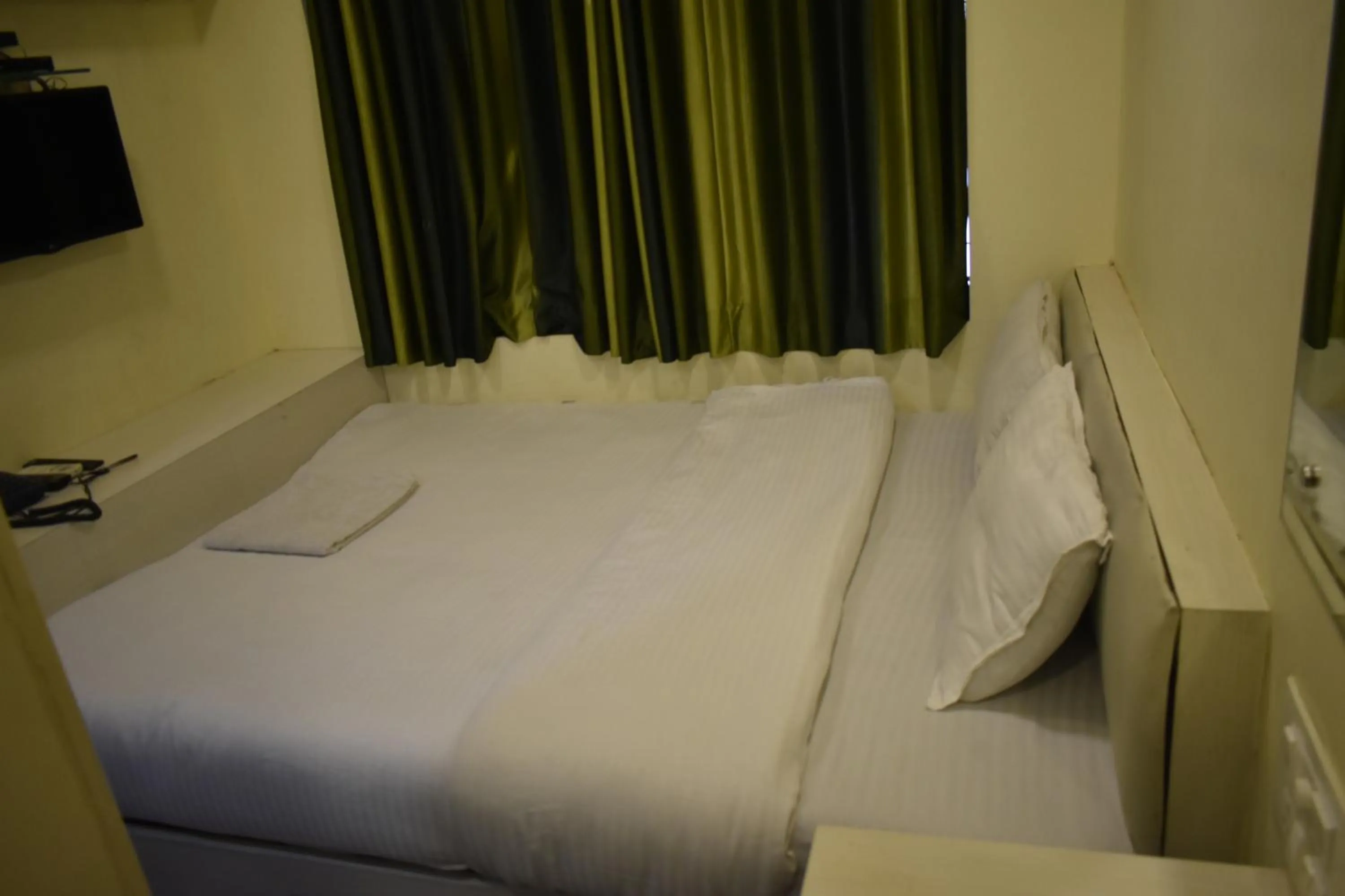 Bed in Hotel Arma Court - Near US Embassy, BKC