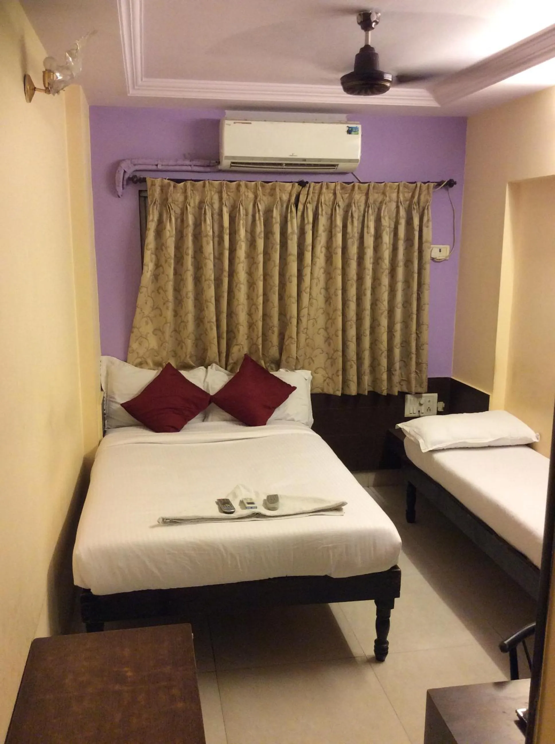 Bed in Hotel Arma Court - Near US Embassy, BKC