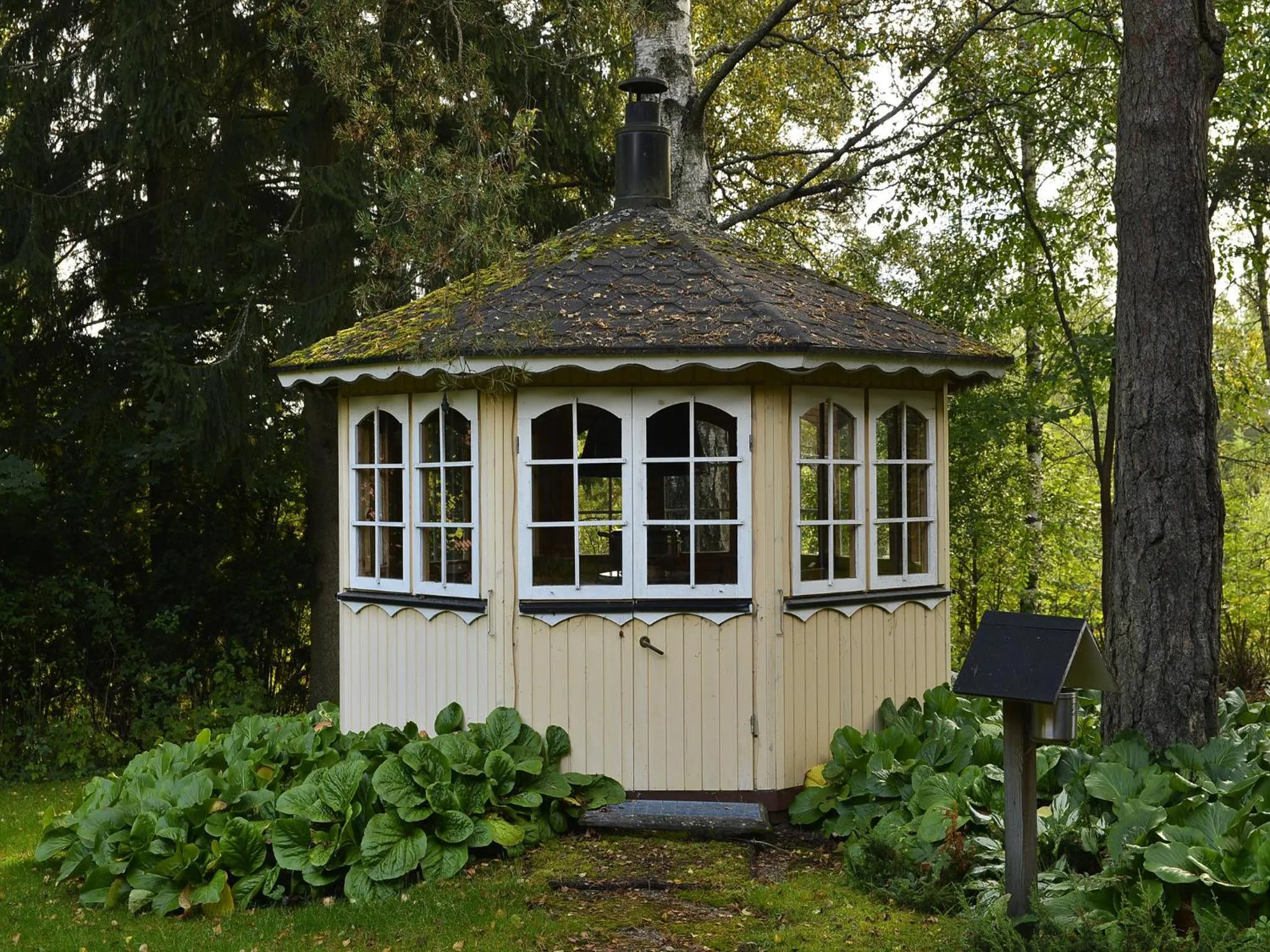 BBQ facilities in Hotel Fjalar