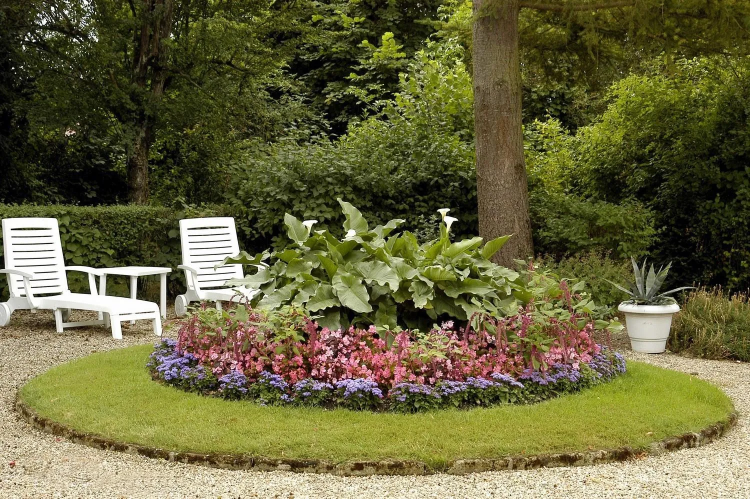 Garden in Logis L'hermitage