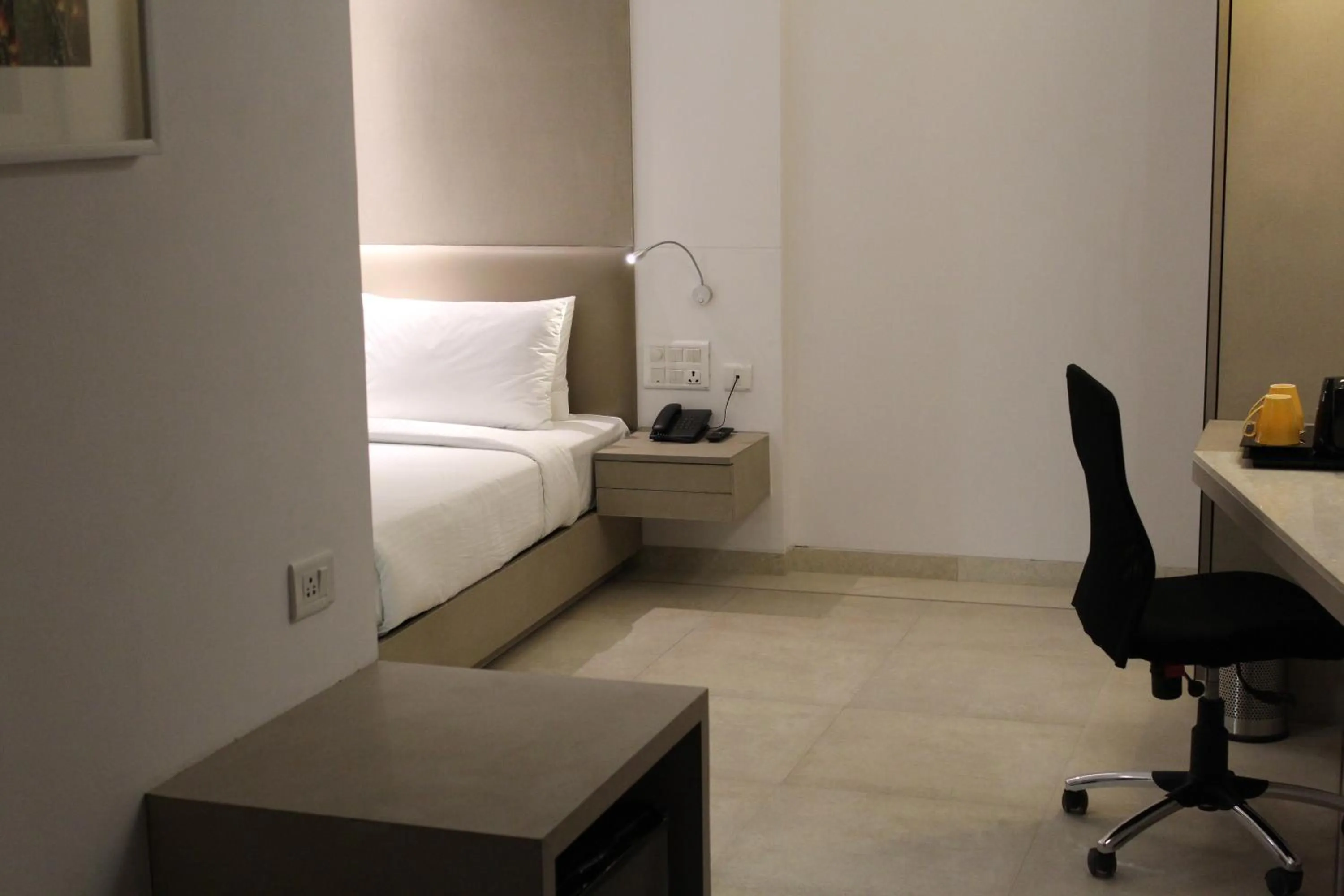 Bedroom, Bed in Keys Lite by Lemon Tree Hotels, Mayfield, Gurgaon