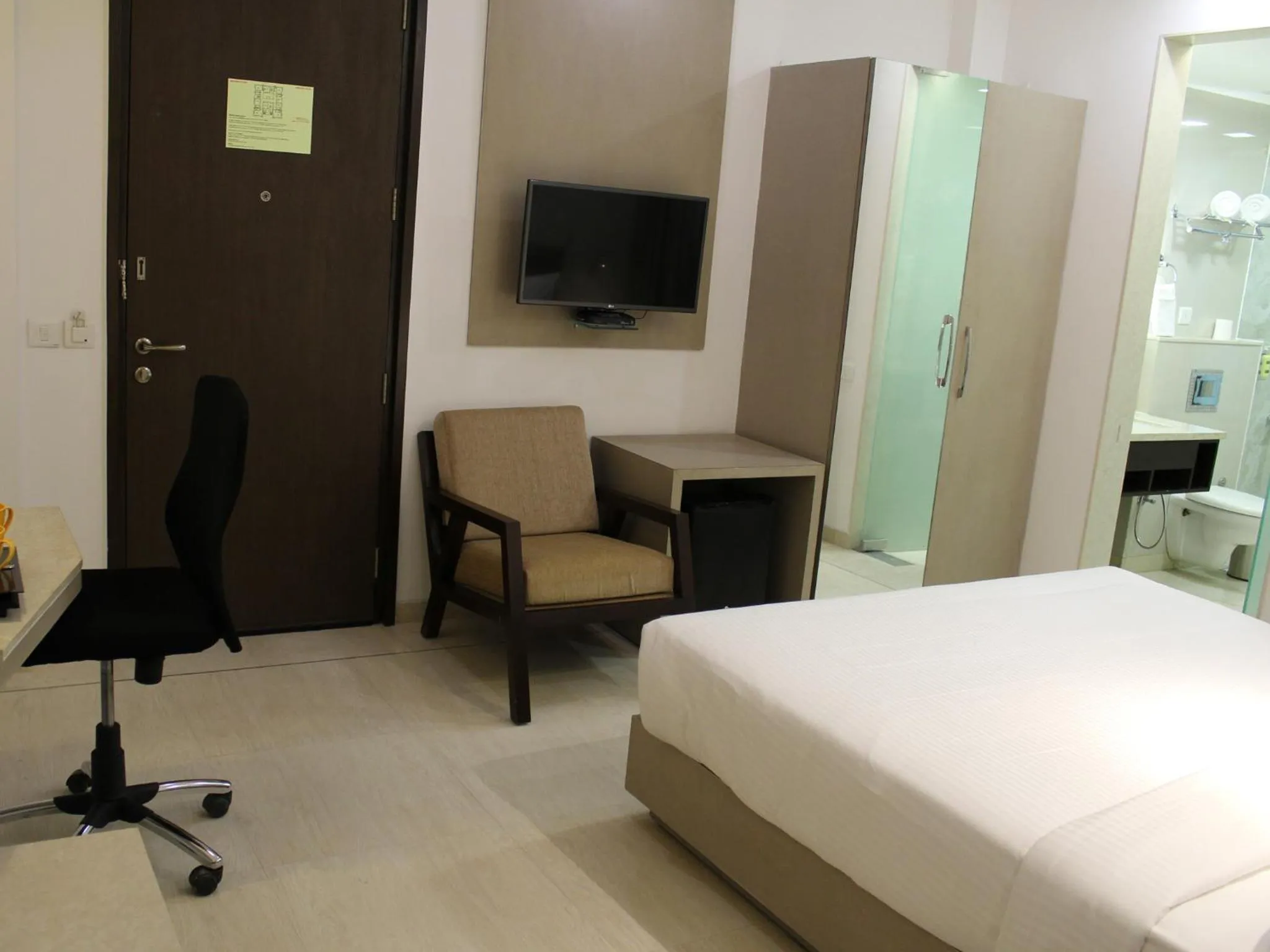 Bed in Keys Lite by Lemon Tree Hotels, Mayfield, Gurgaon