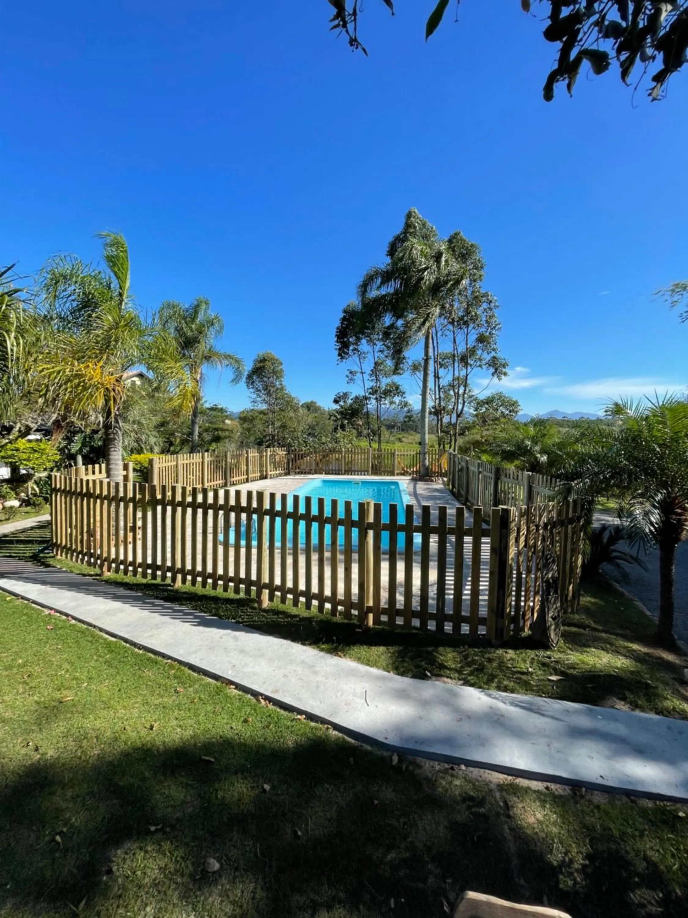 Swimming pool in Pousada Areias do Embaú